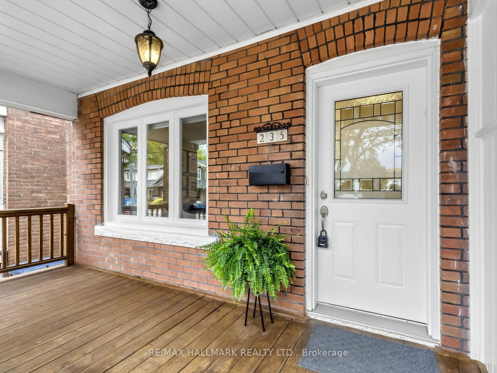 235 Glebeholme Boulevard Property Photo 3