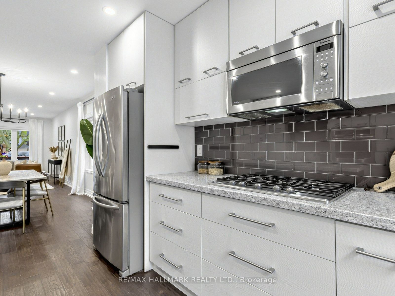 235 Glebeholme Boulevard Property Photo 13