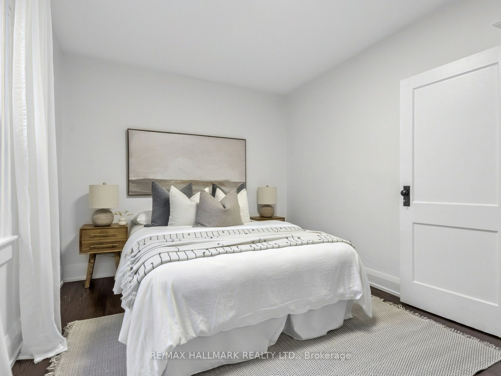 235 Glebeholme Boulevard Property Photo 24