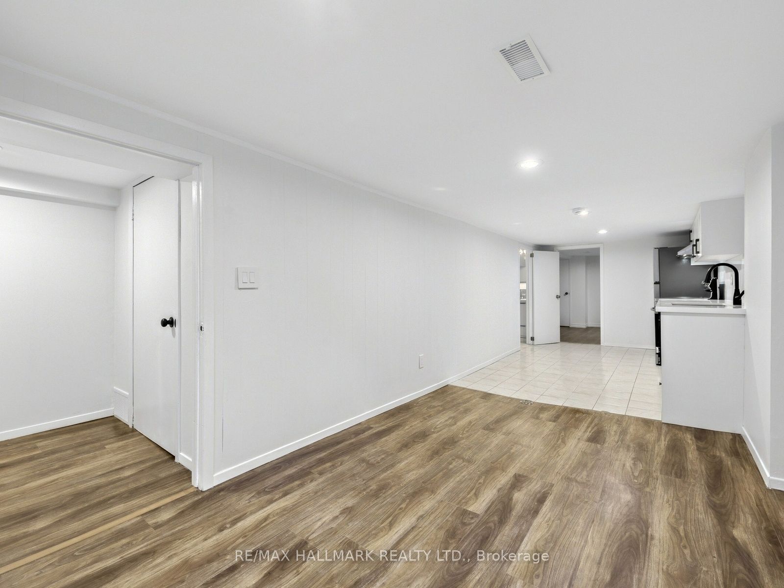 235 Glebeholme Boulevard Property Photo 31