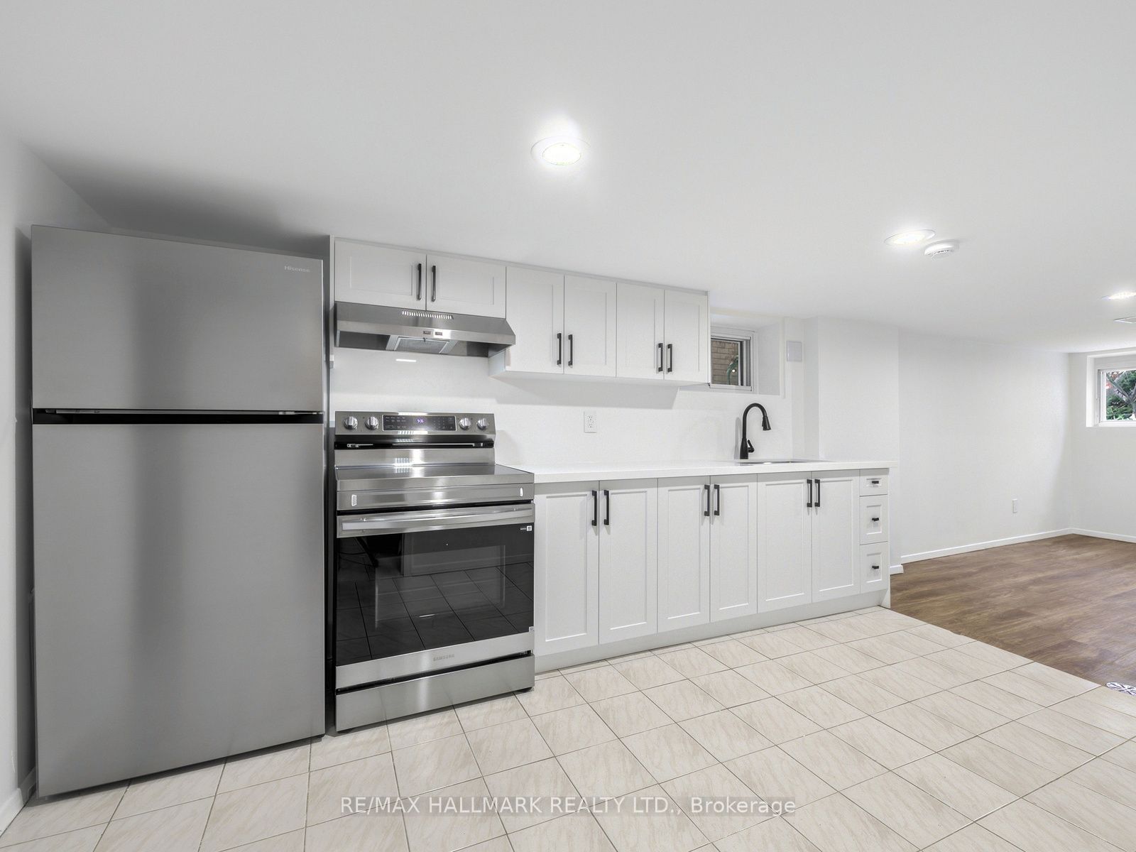 235 Glebeholme Boulevard Property Photo 40