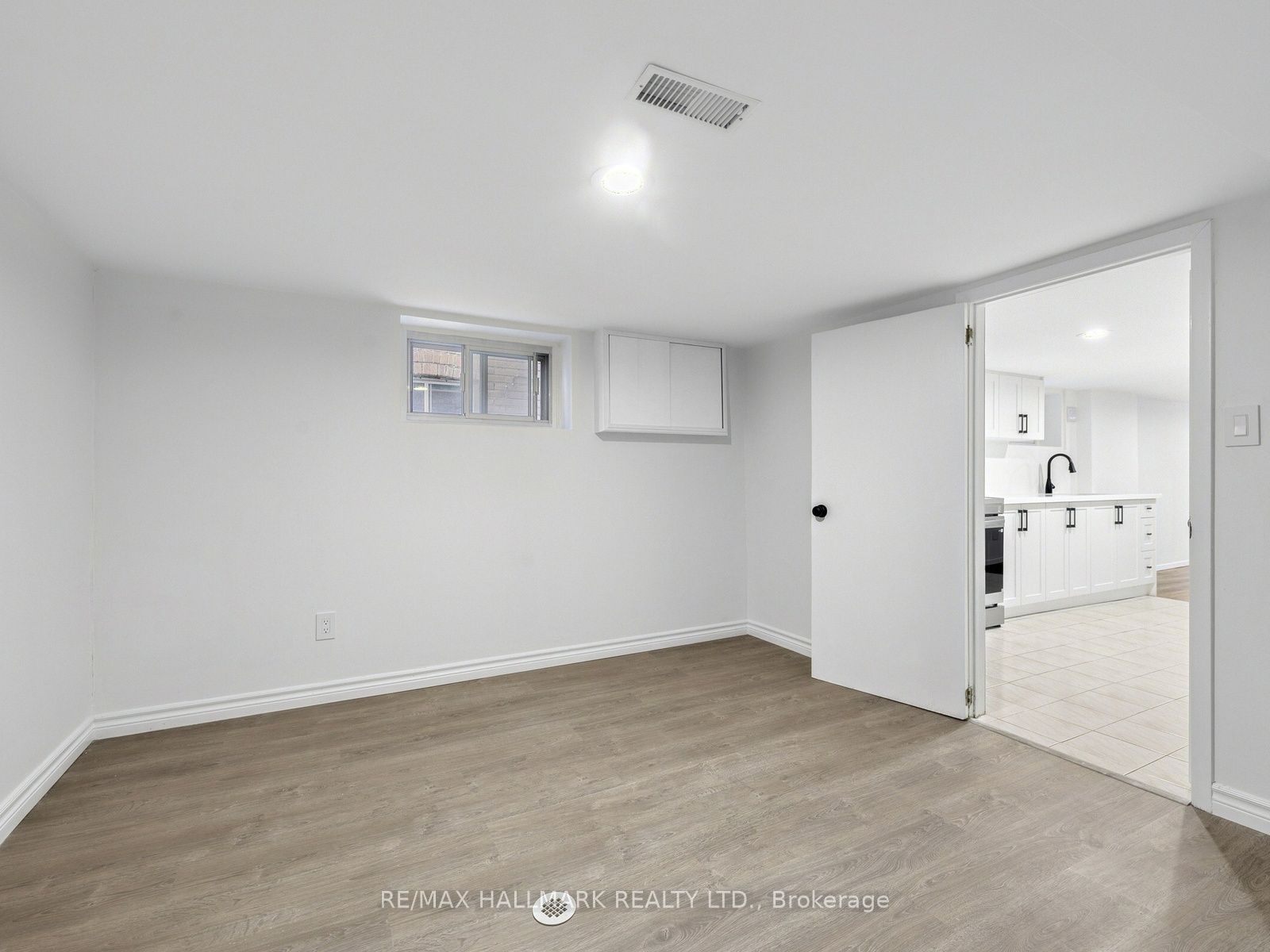 235 Glebeholme Boulevard Property Photo 42