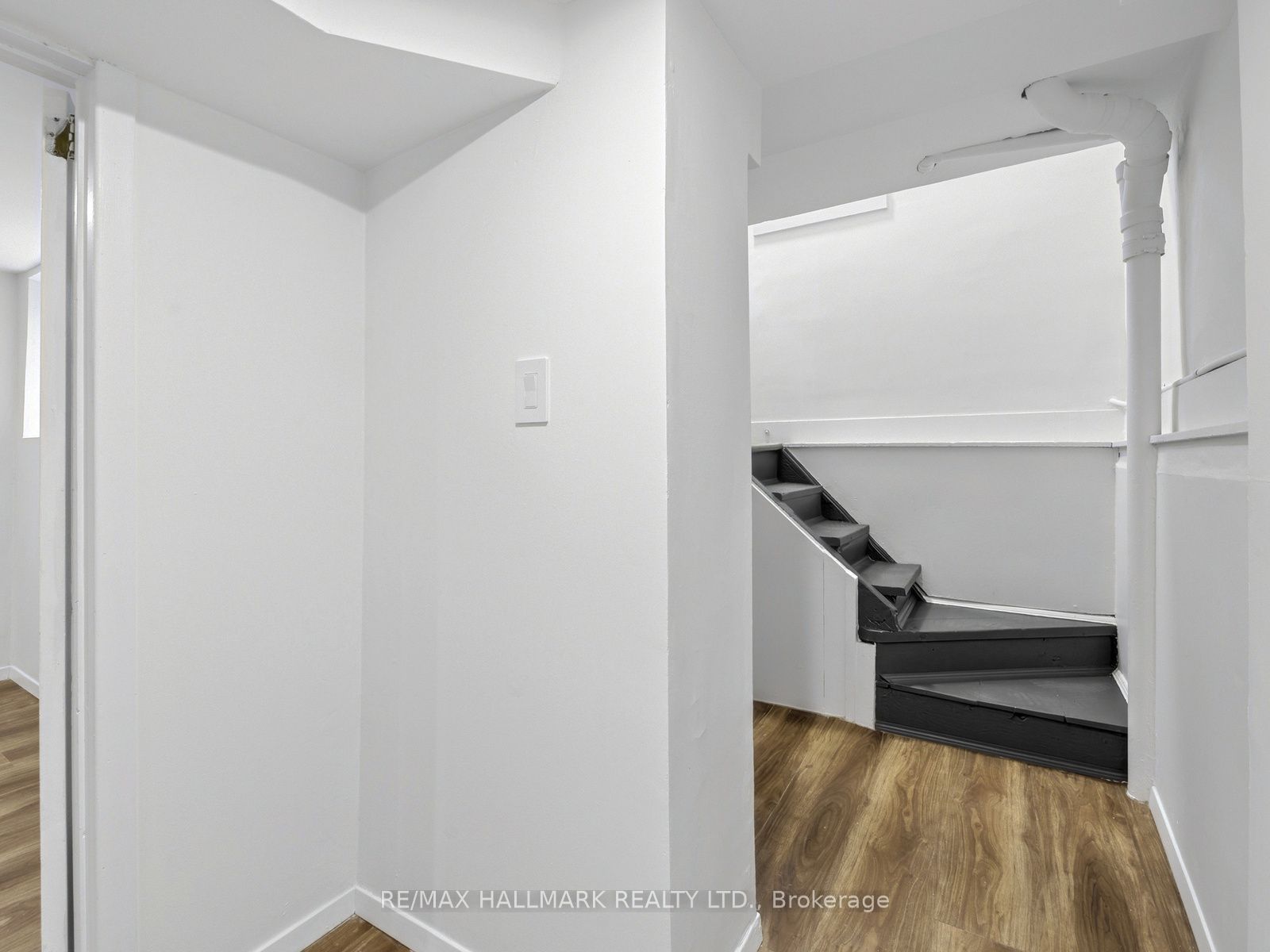 235 Glebeholme Boulevard Property Photo 45