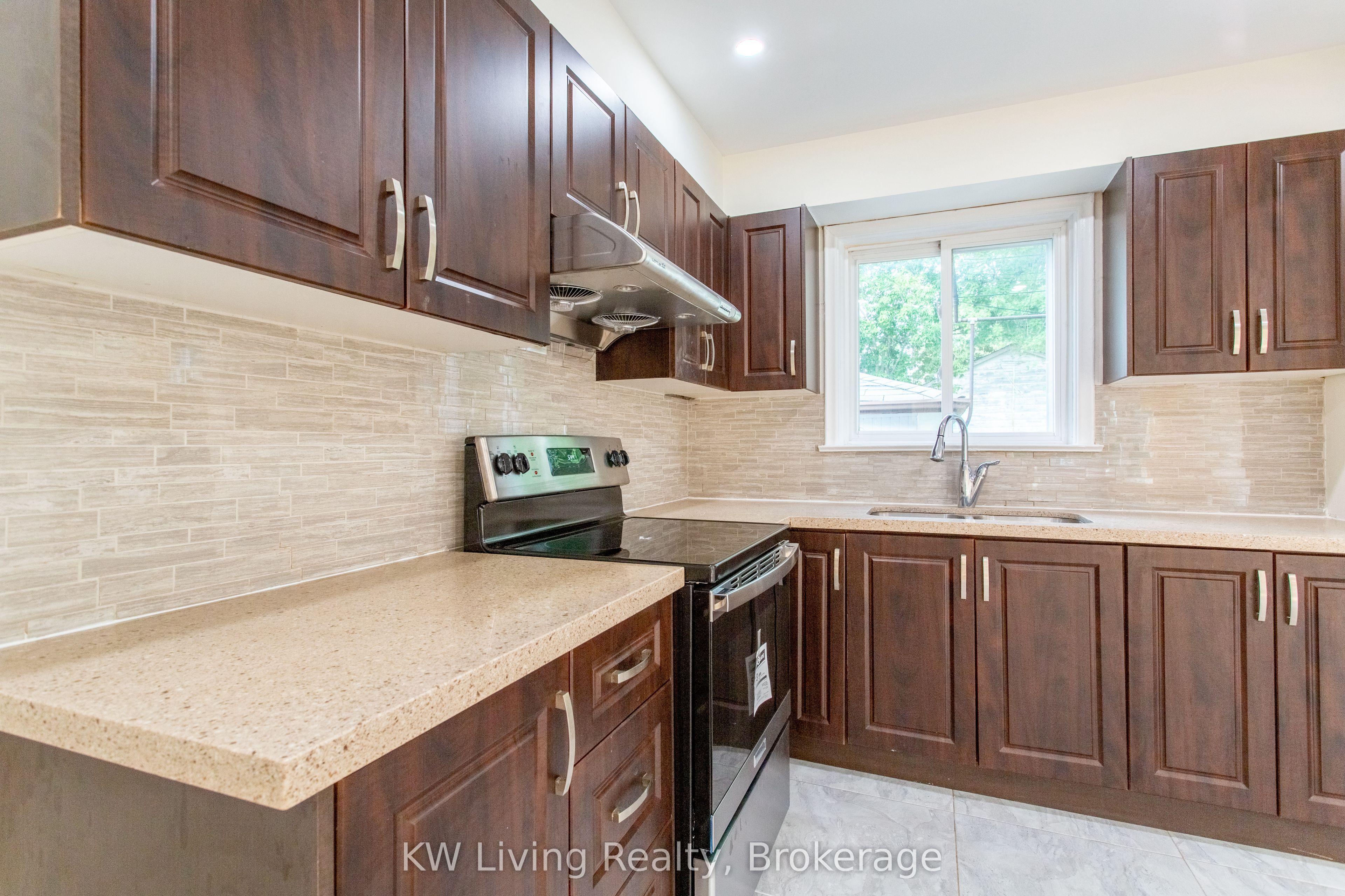 9 Rupert Street Property Photo 4