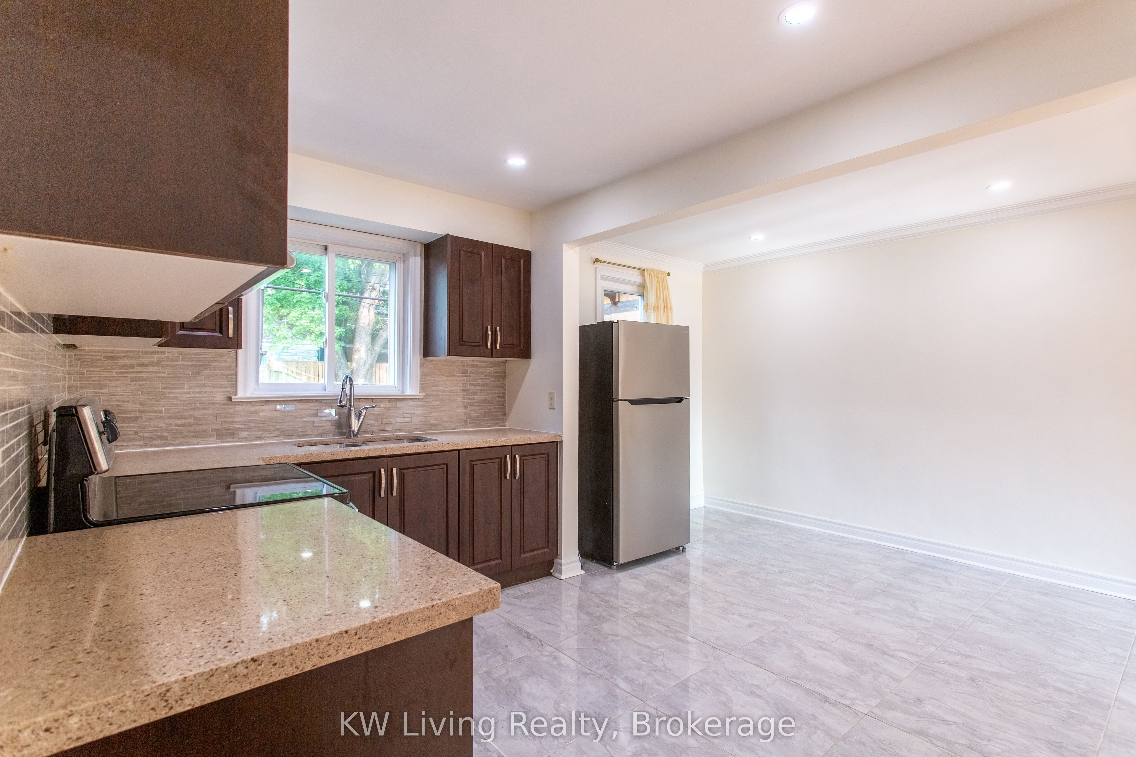 9 Rupert Street Property Photo 14