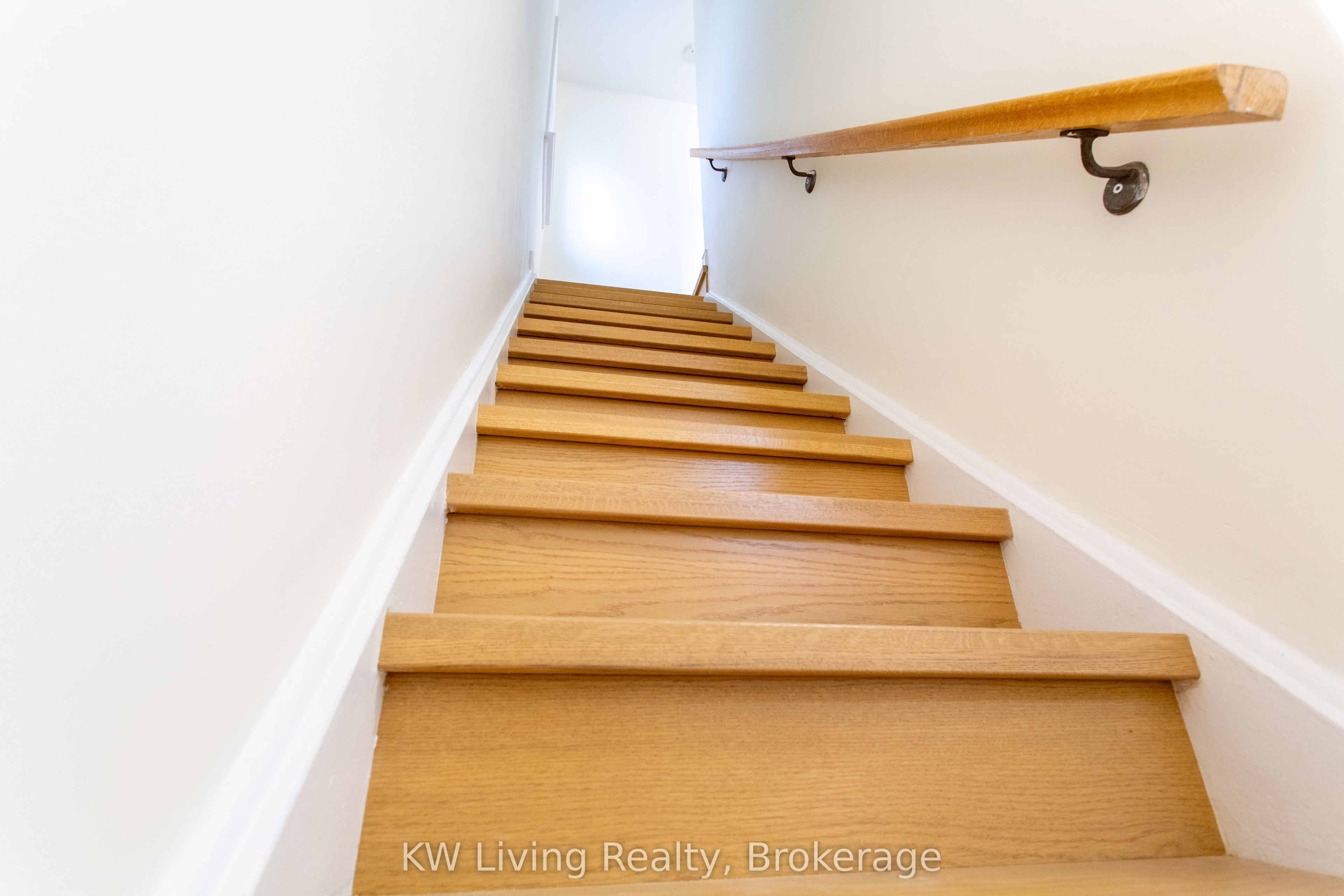 9 Rupert Street Property Photo 17