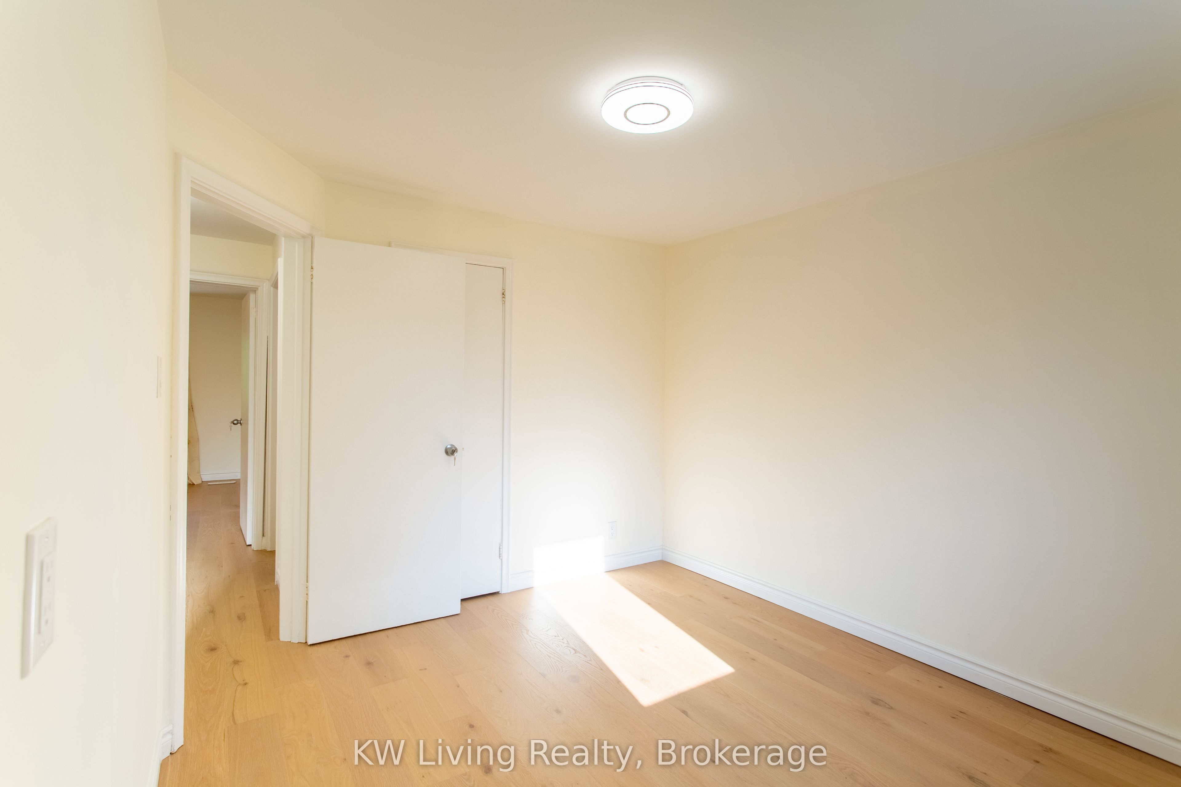9 Rupert Street Property Photo 19