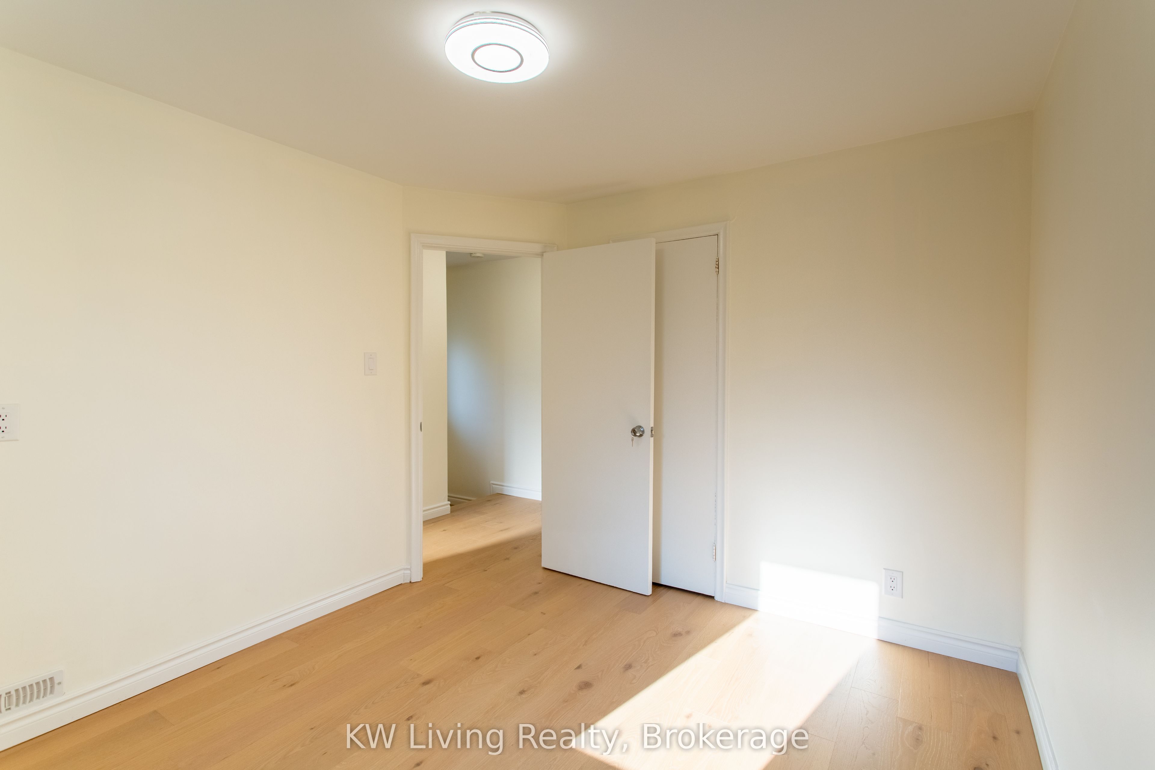 9 Rupert Street Property Photo 20