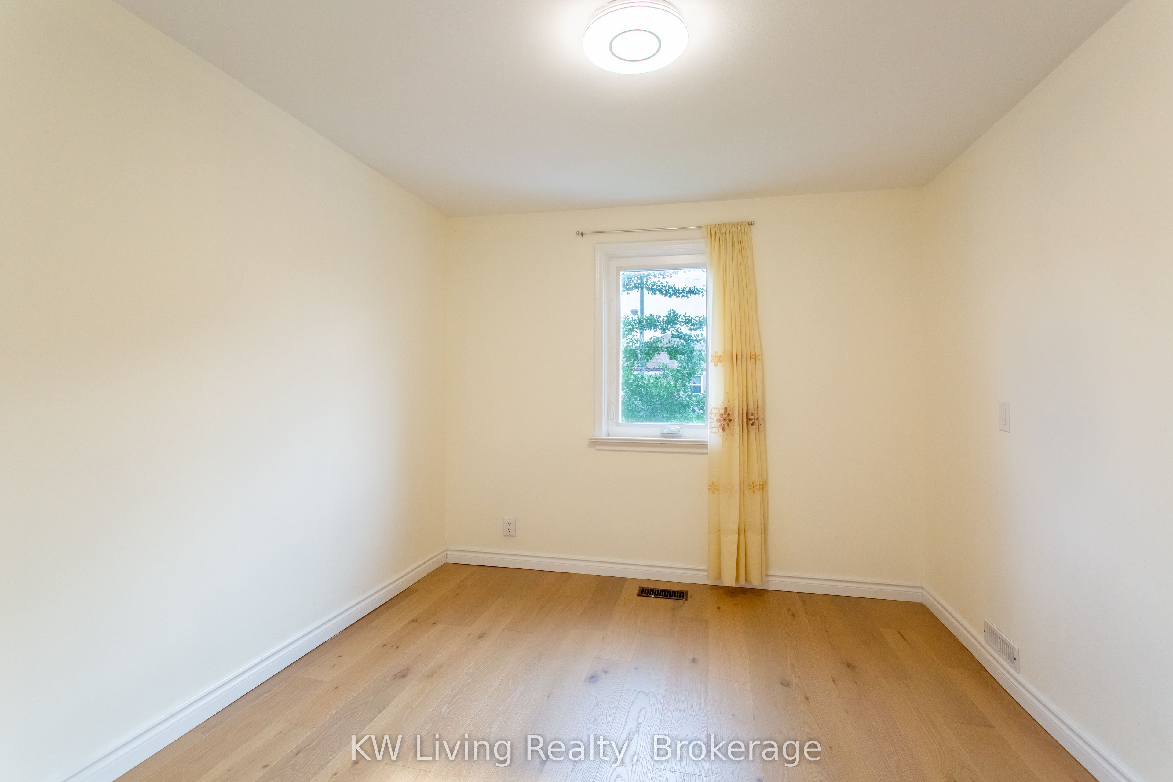9 Rupert Street Property Photo 21