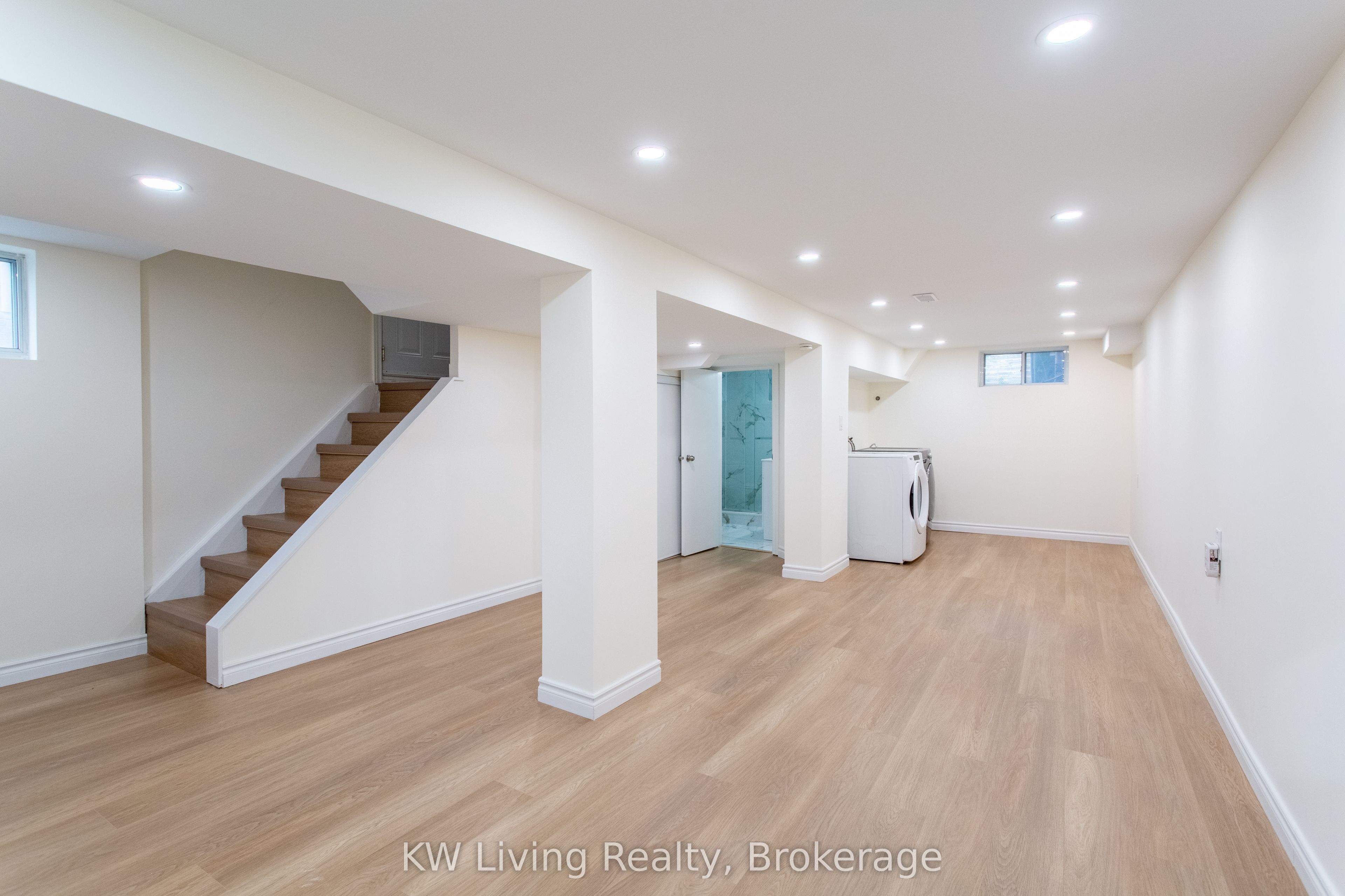 9 Rupert Street Property Photo 36