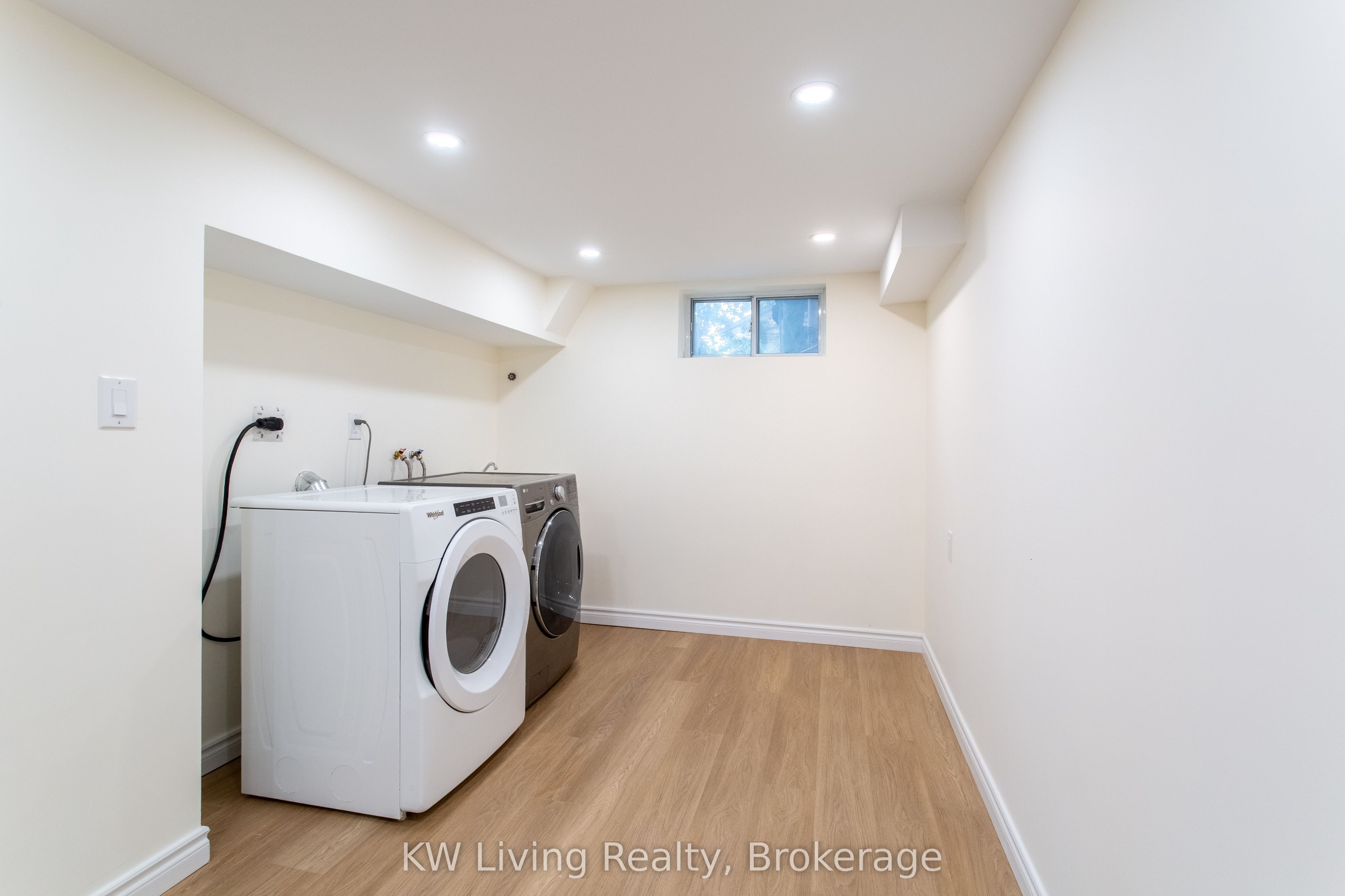 9 Rupert Street Property Photo 39
