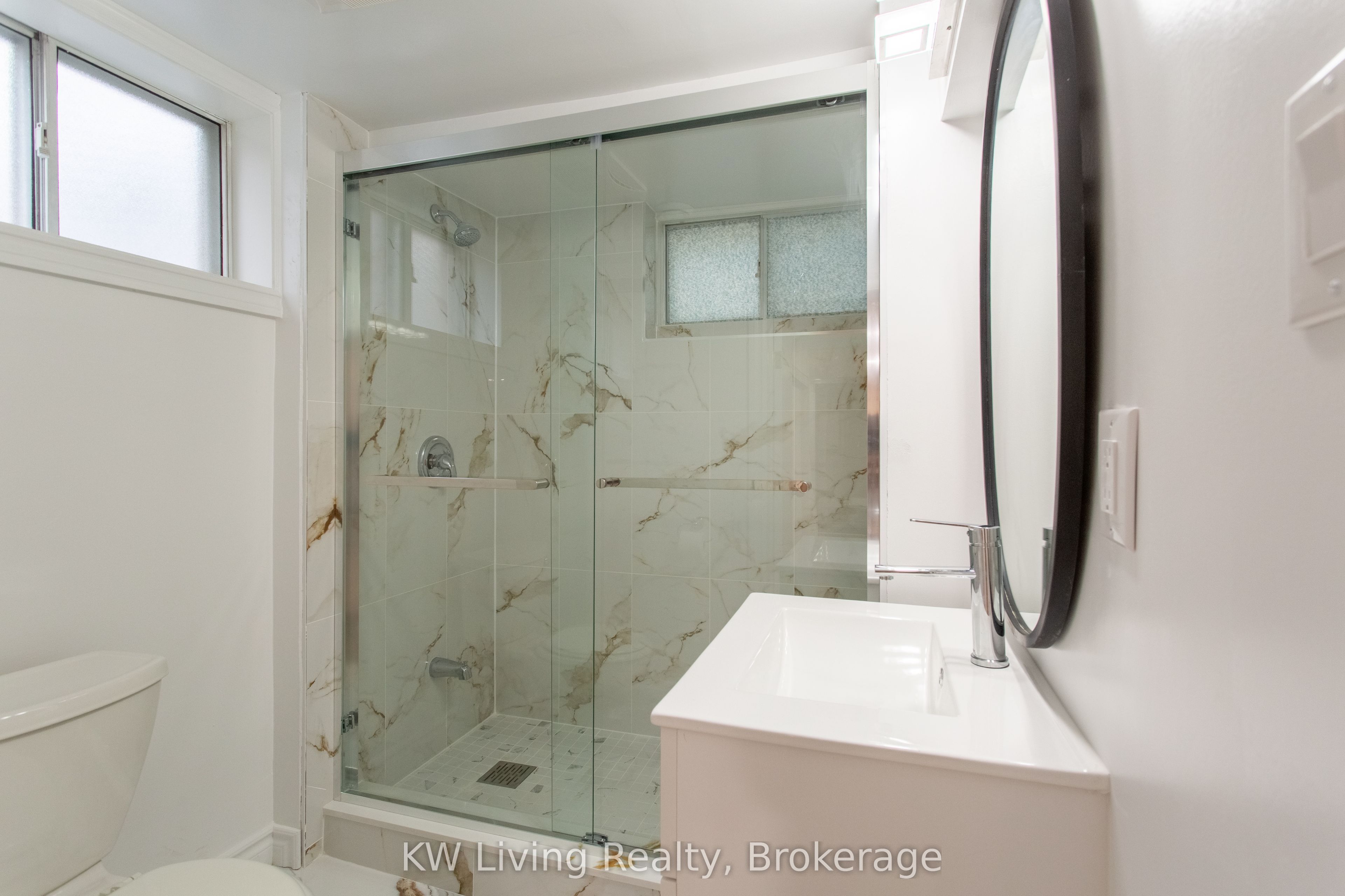 9 Rupert Street Property Photo 40