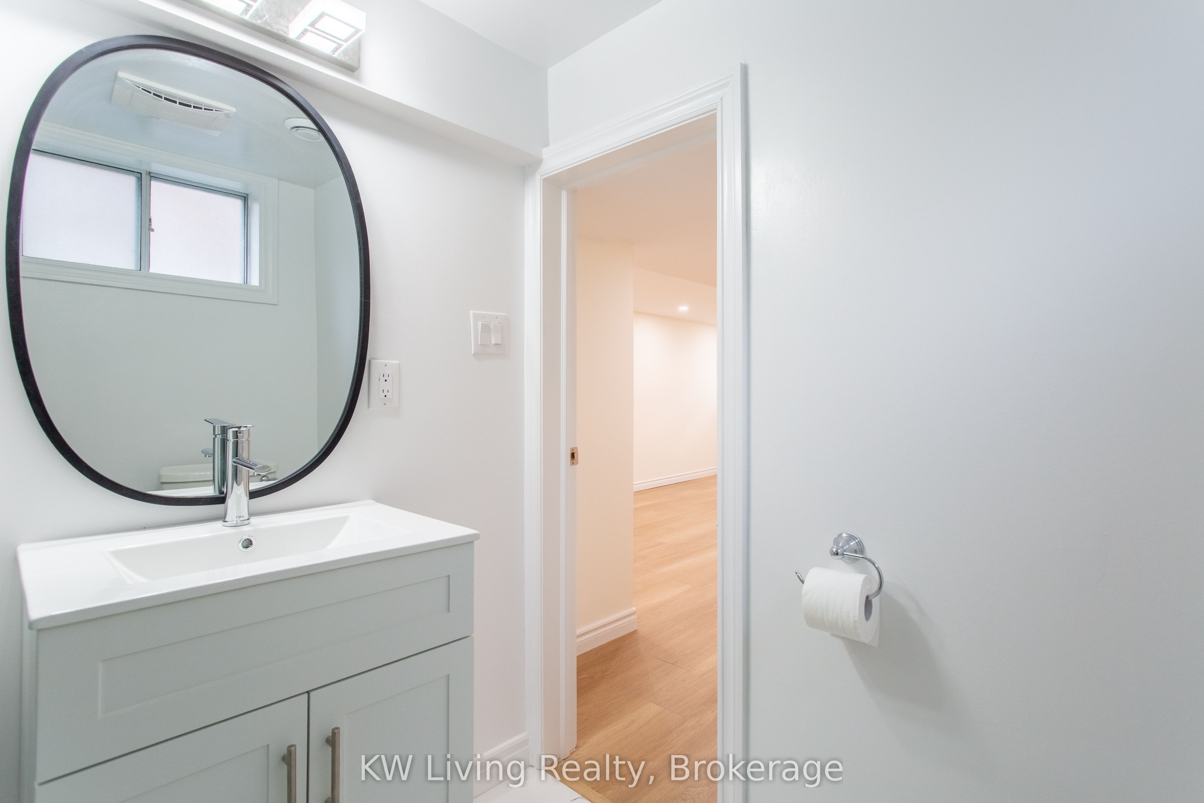 9 Rupert Street Property Photo 41