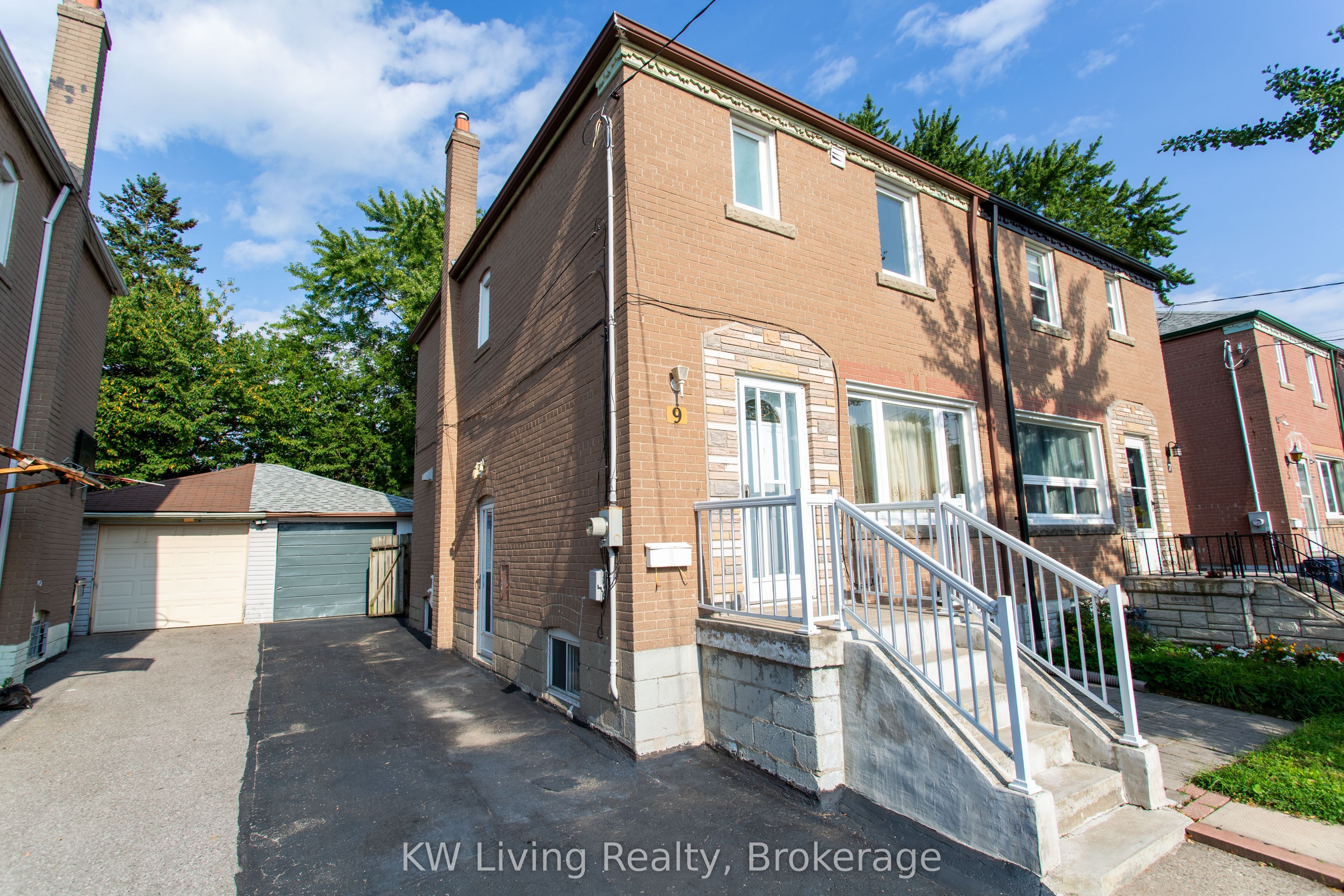 9 Rupert Street Property Photo 44