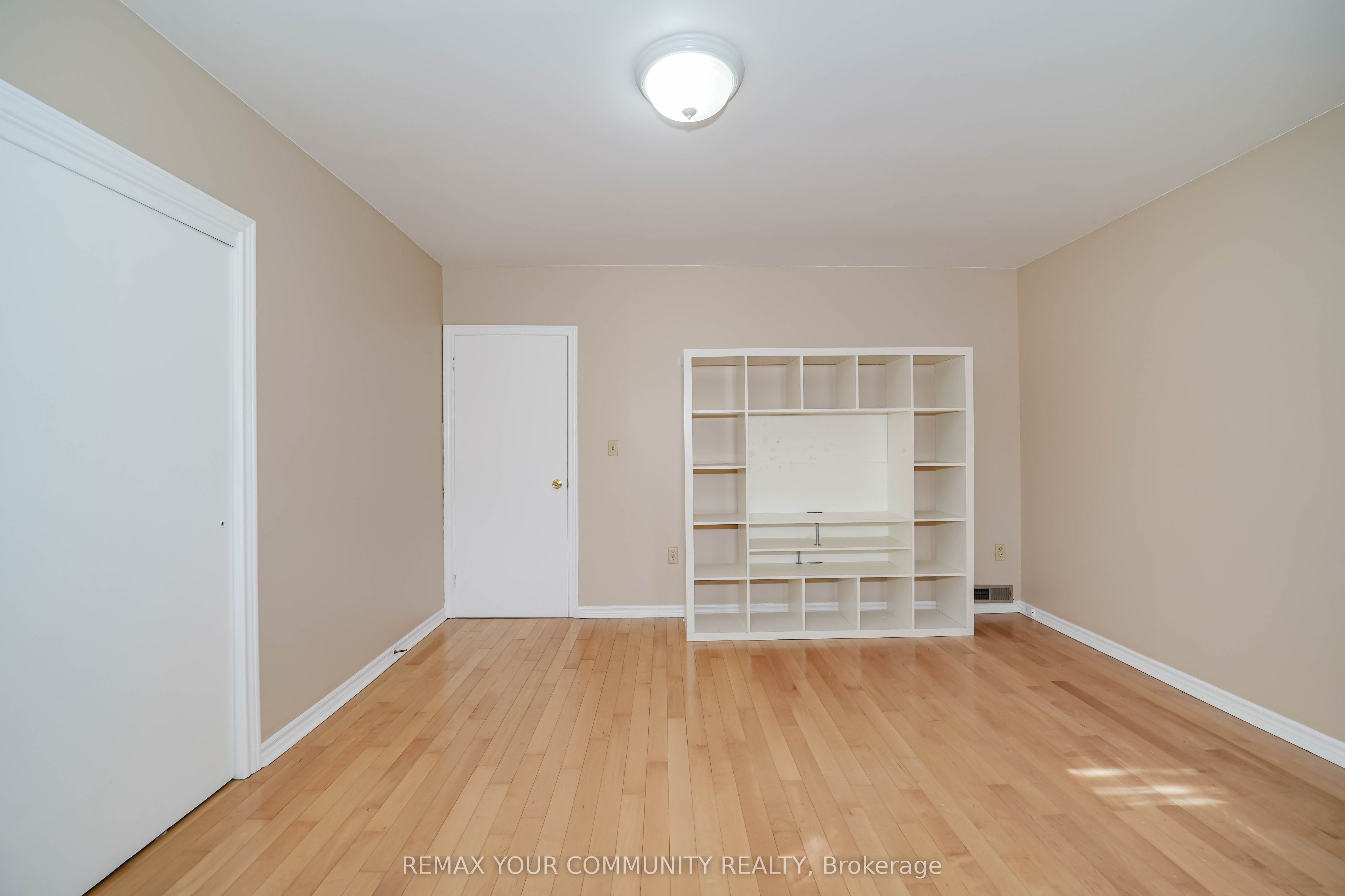 1378 Danforth Avenue Property Photo 7