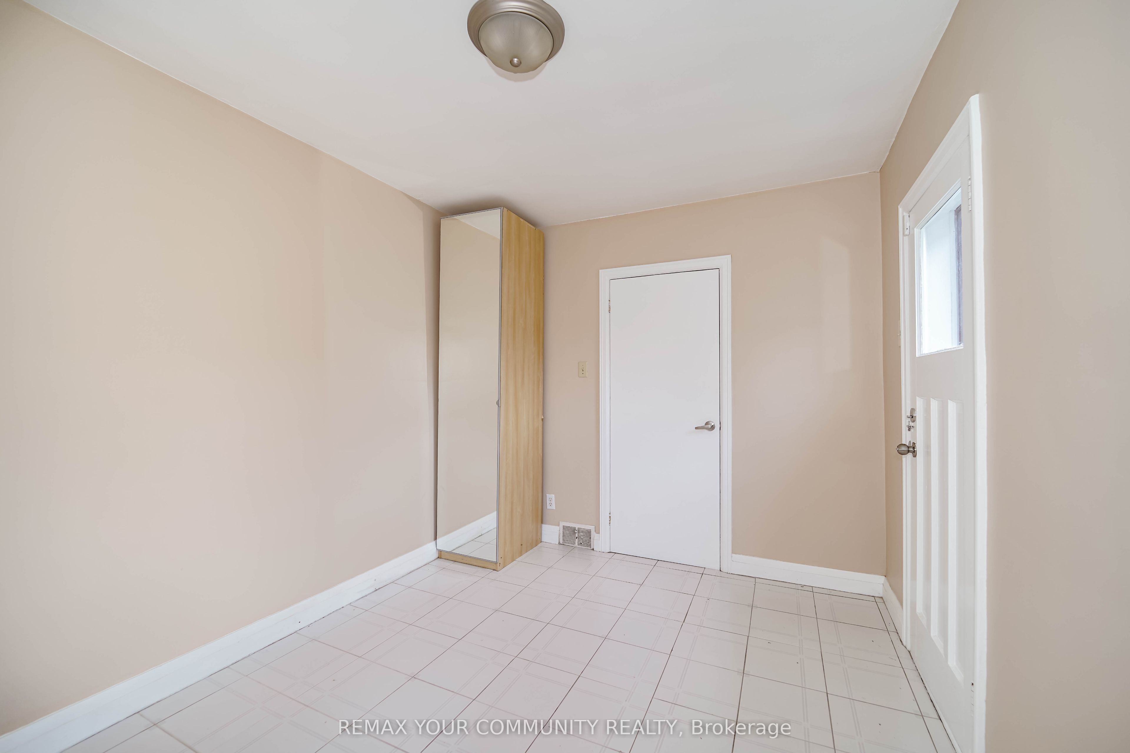 1378 Danforth Avenue Property Photo 13