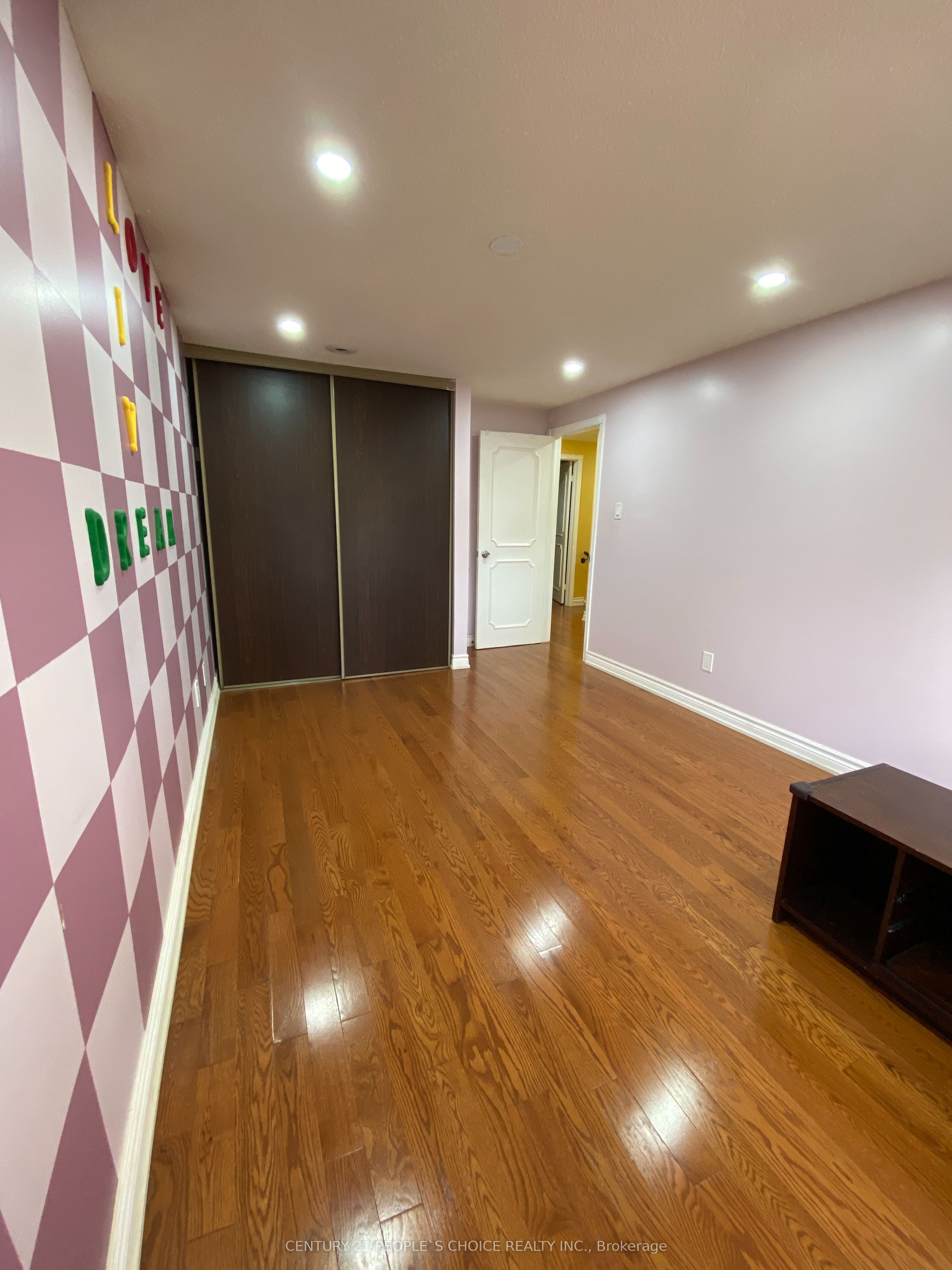 128 Greenwich Square Unit1 Property Photo 24