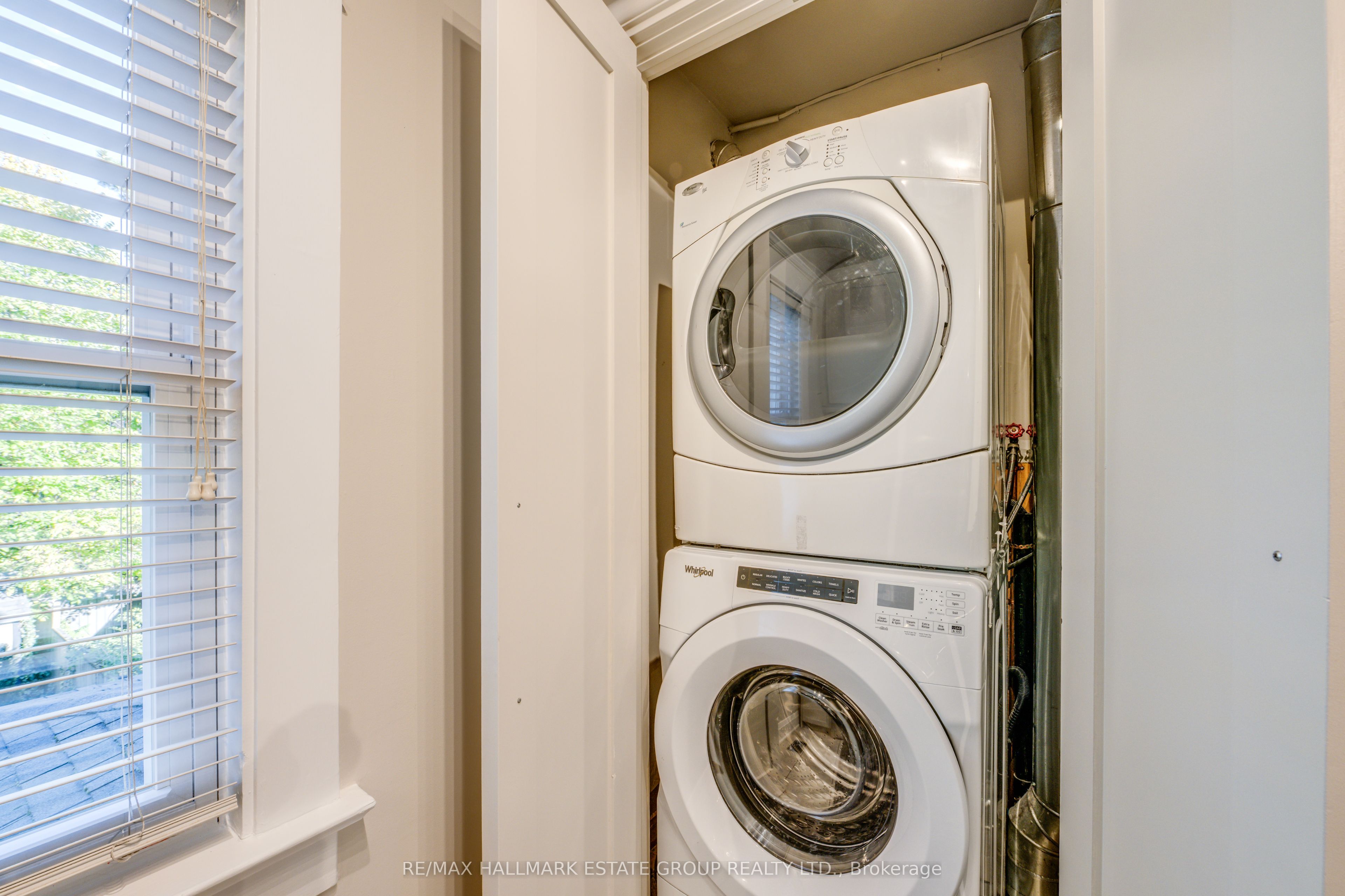 105 Lee Avenue Property Photo 8