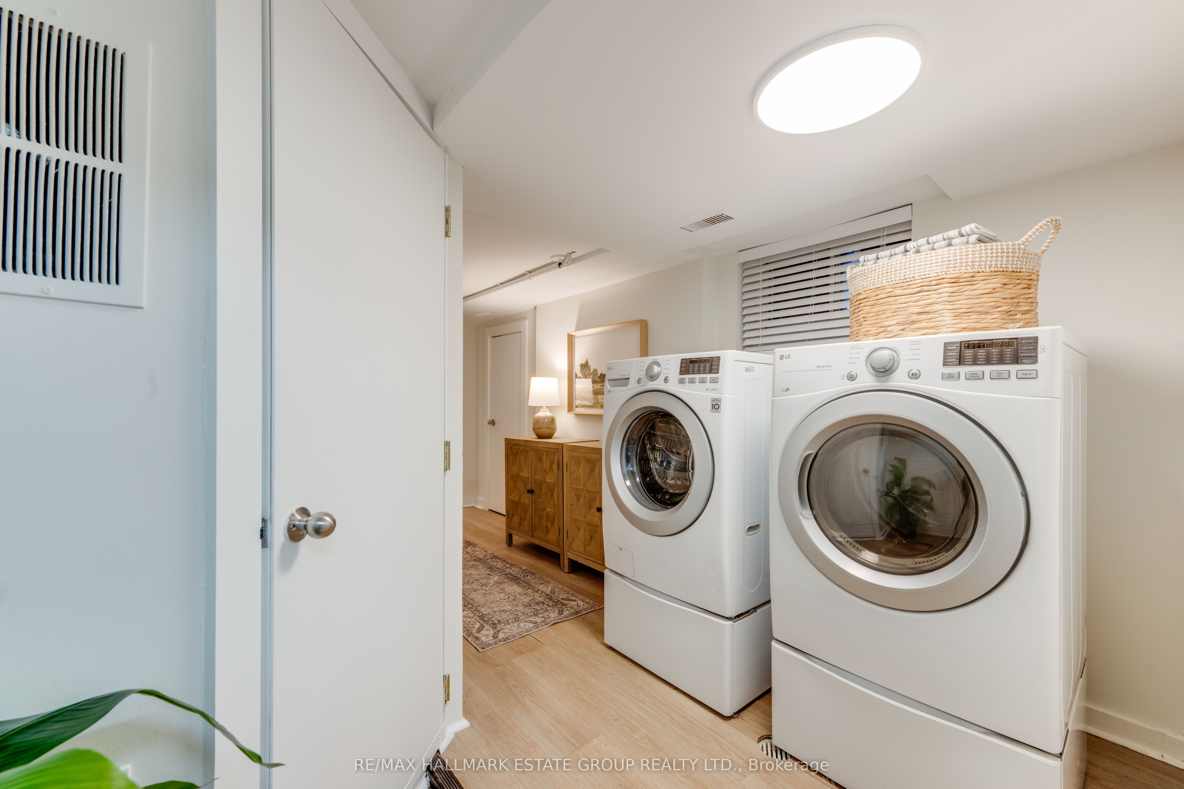 105 Lee Avenue Property Photo 37
