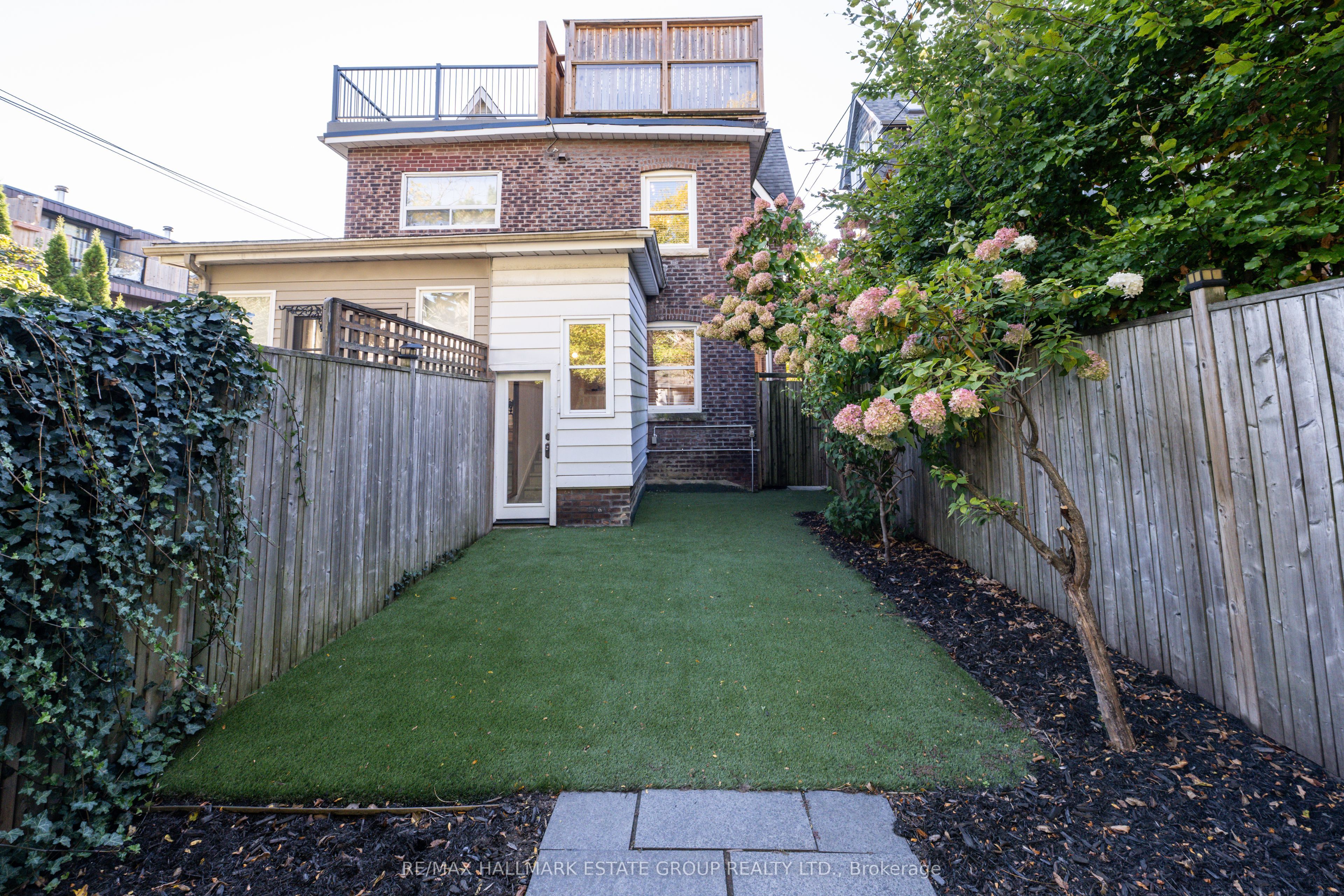 105 Lee Avenue Property Photo 47