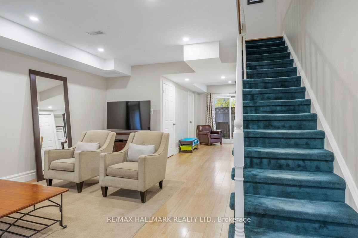 82 Kimberley Avenue Property Photo 9