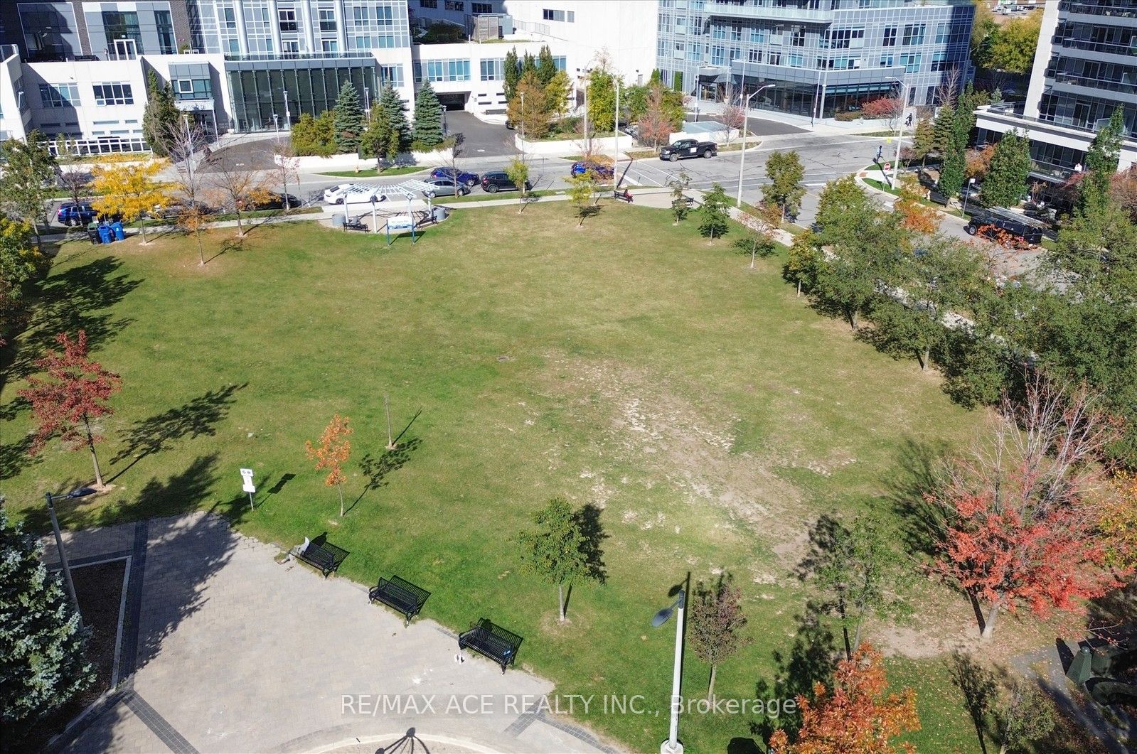 E14124570 Property Photo 21