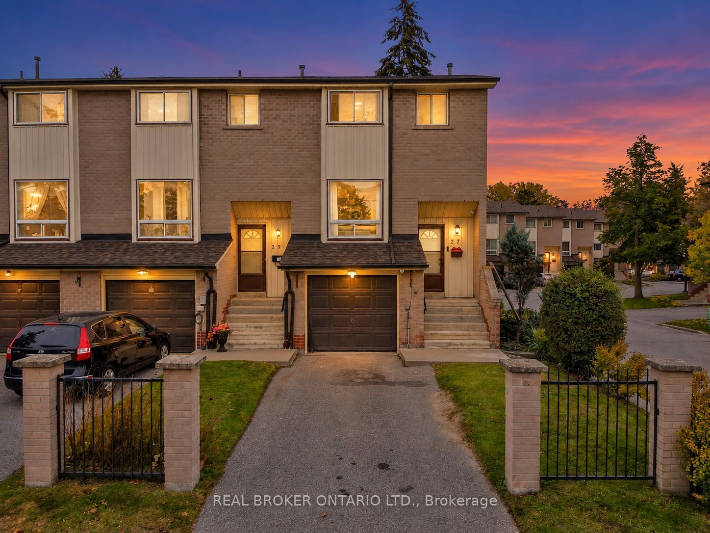 27 Collinsgrove Road