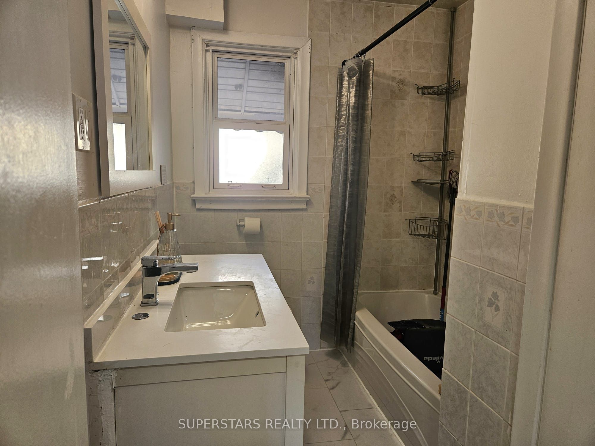 2258 Brimley Road Main Property Photo 12