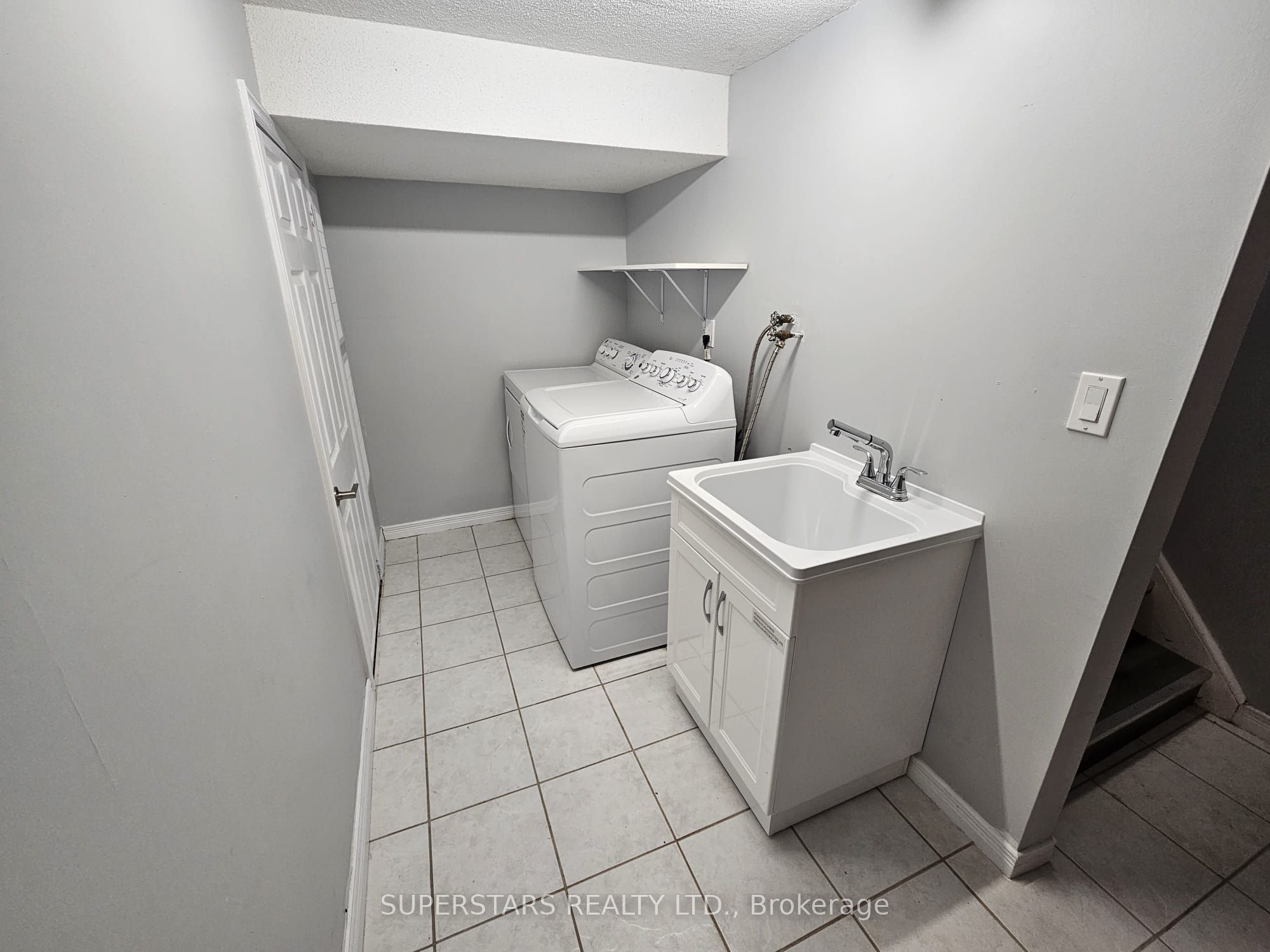 2258 Brimley Road Main Property Photo 13
