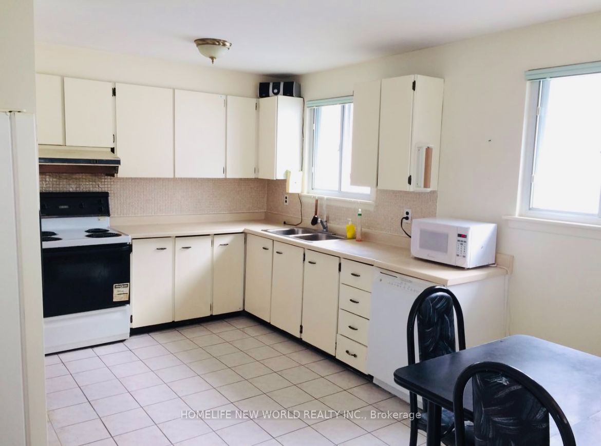 95 Pettibone Square Property Photo 3