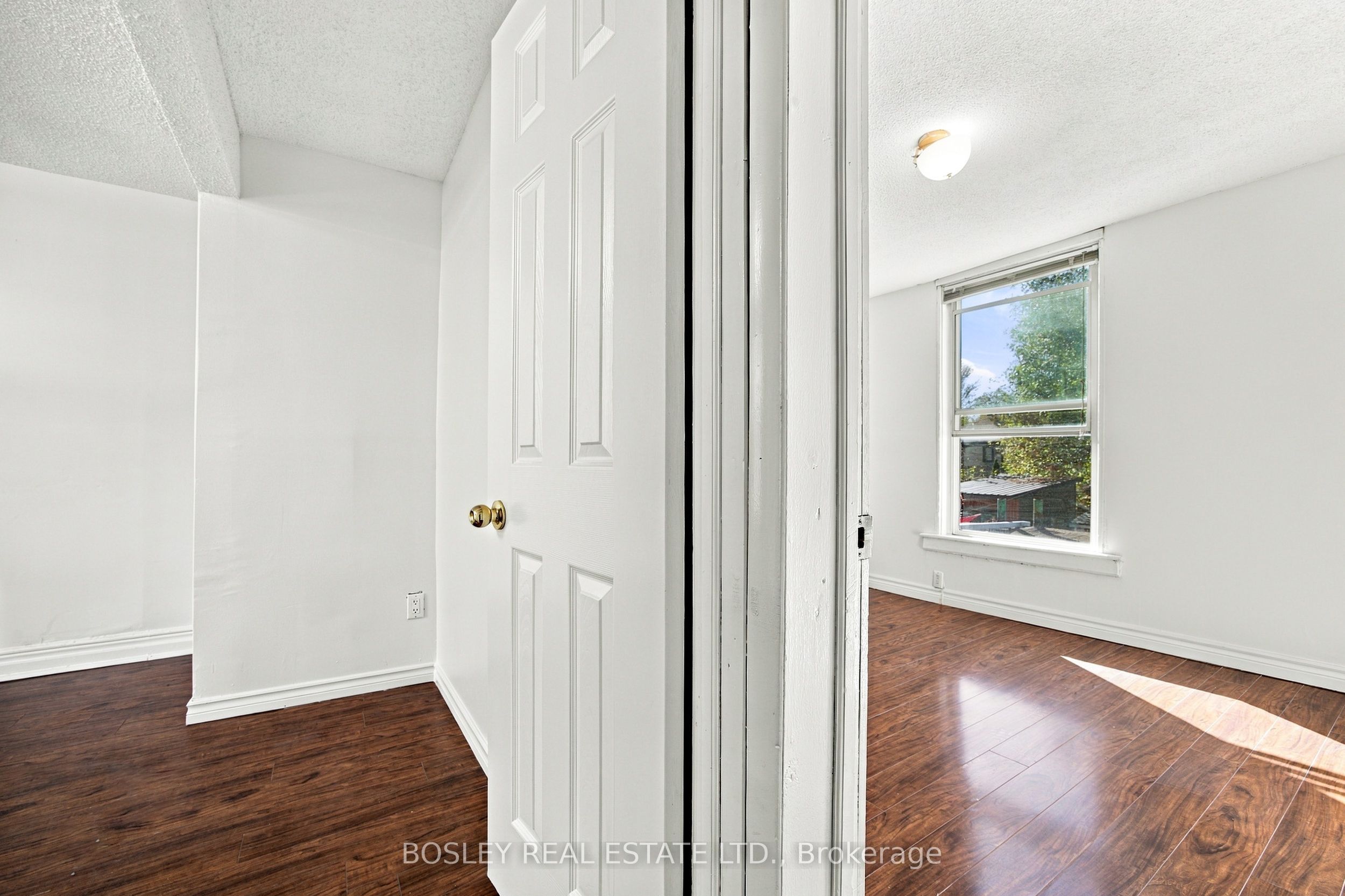 114 Rhodes Avenue Property Photo 23