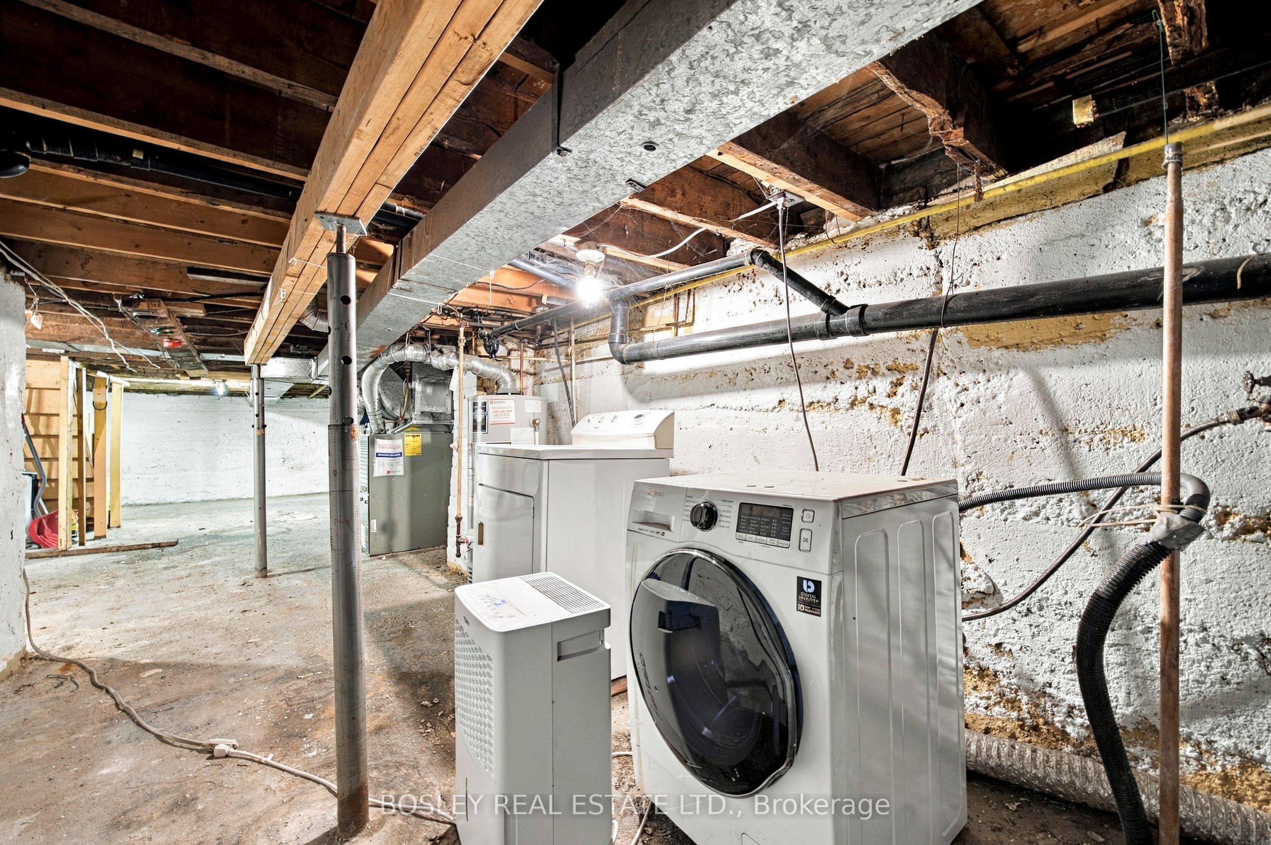 114 Rhodes Avenue Property Photo 34