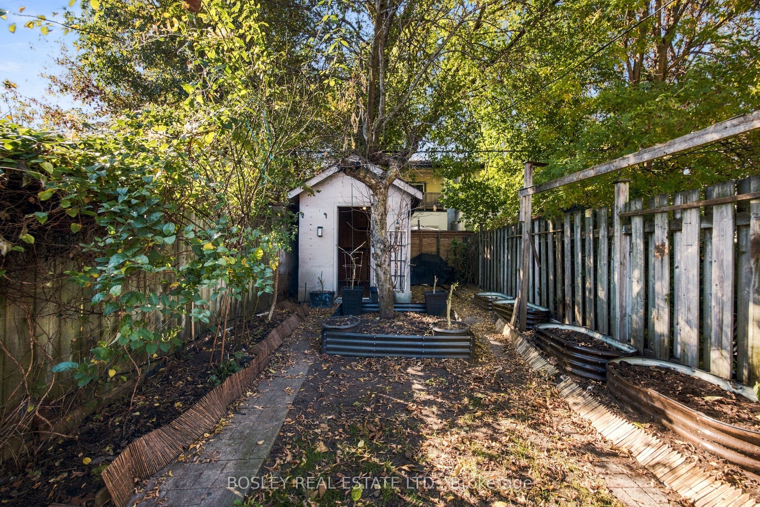 114 Rhodes Avenue Property Photo 42