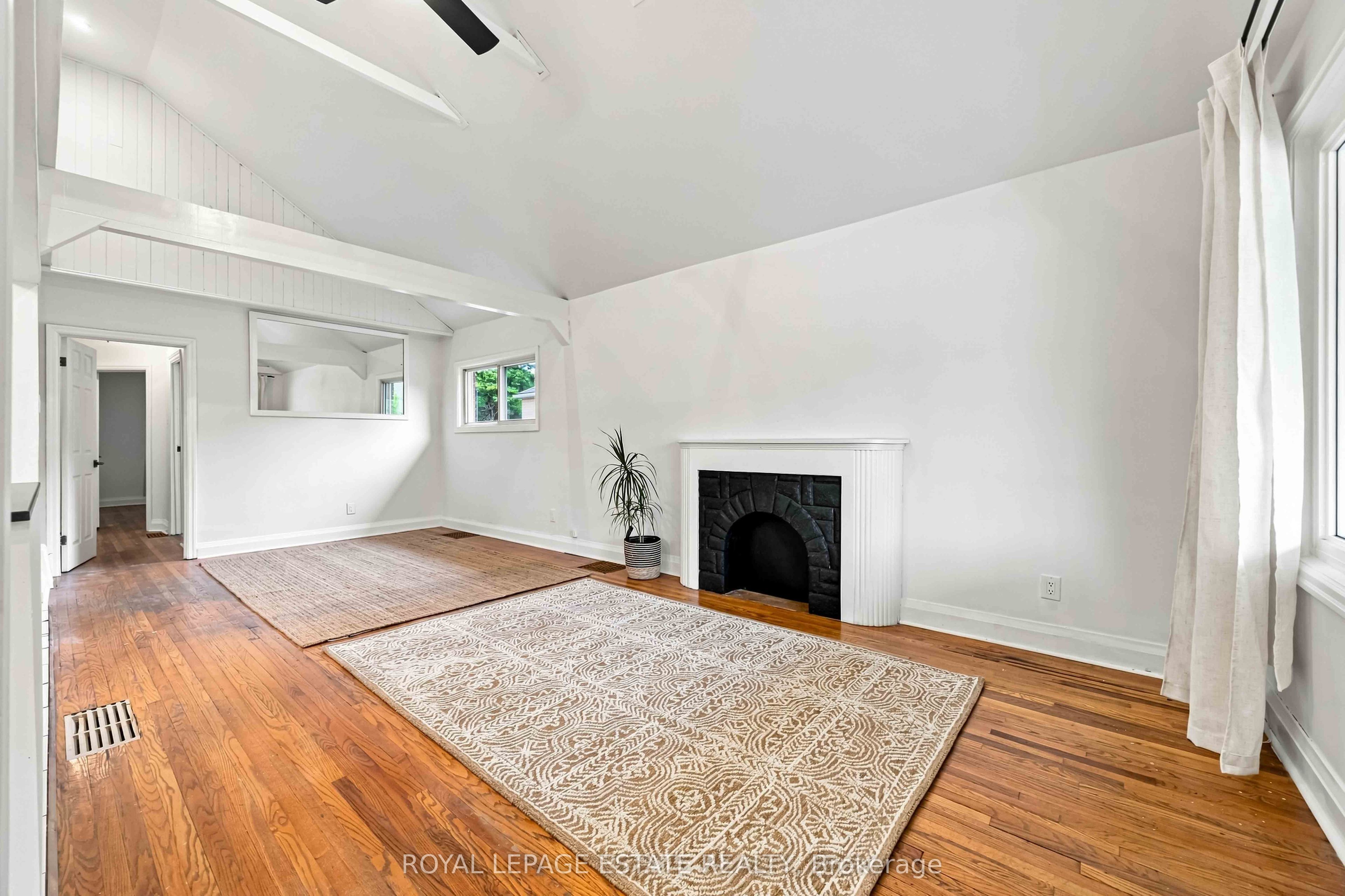 17 Arden Crescent Upper Property Photo 9