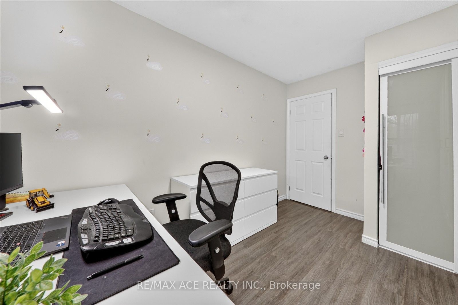 4 Renfield Crescent Property Photo 27