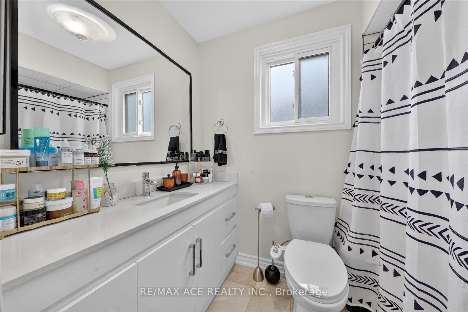 4 Renfield Crescent Property Photo 28