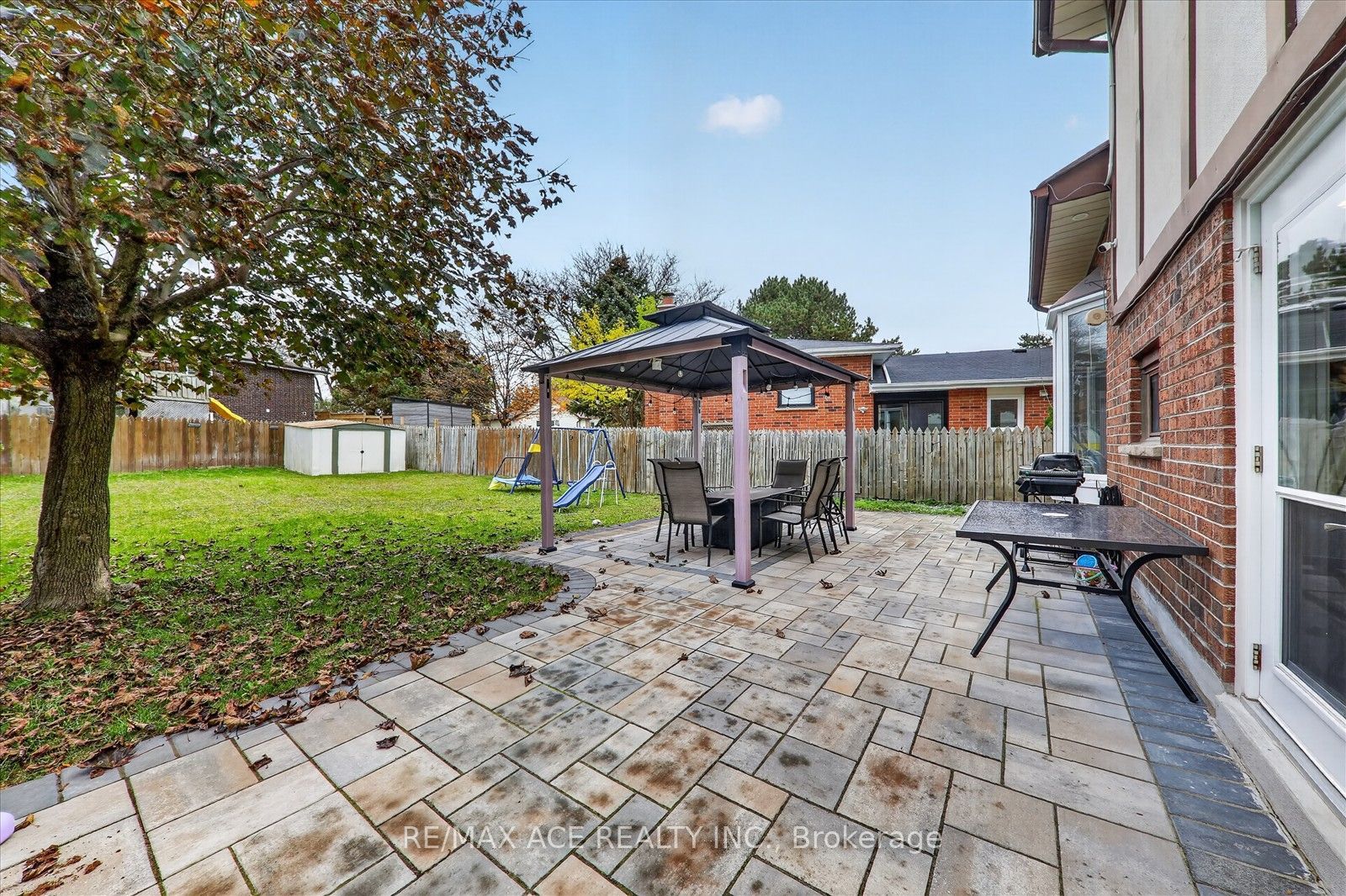 4 Renfield Crescent Property Photo 36