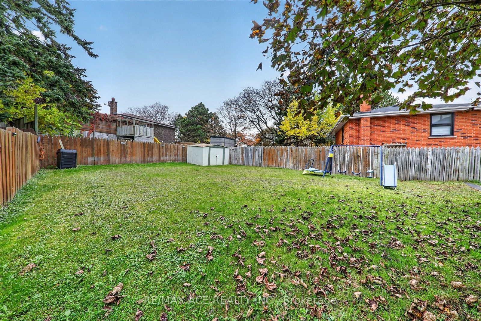 4 Renfield Crescent Property Photo 37