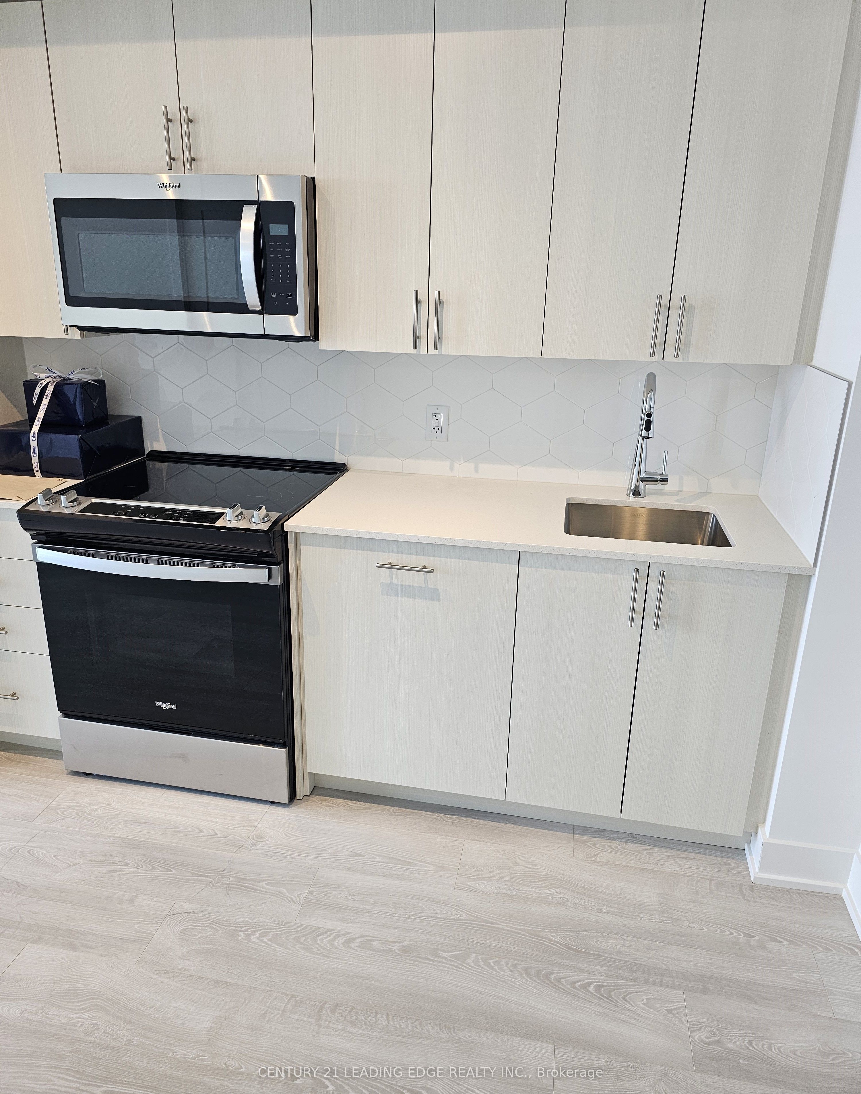 2545 Simcoe Street N 1125 Property Photo 3
