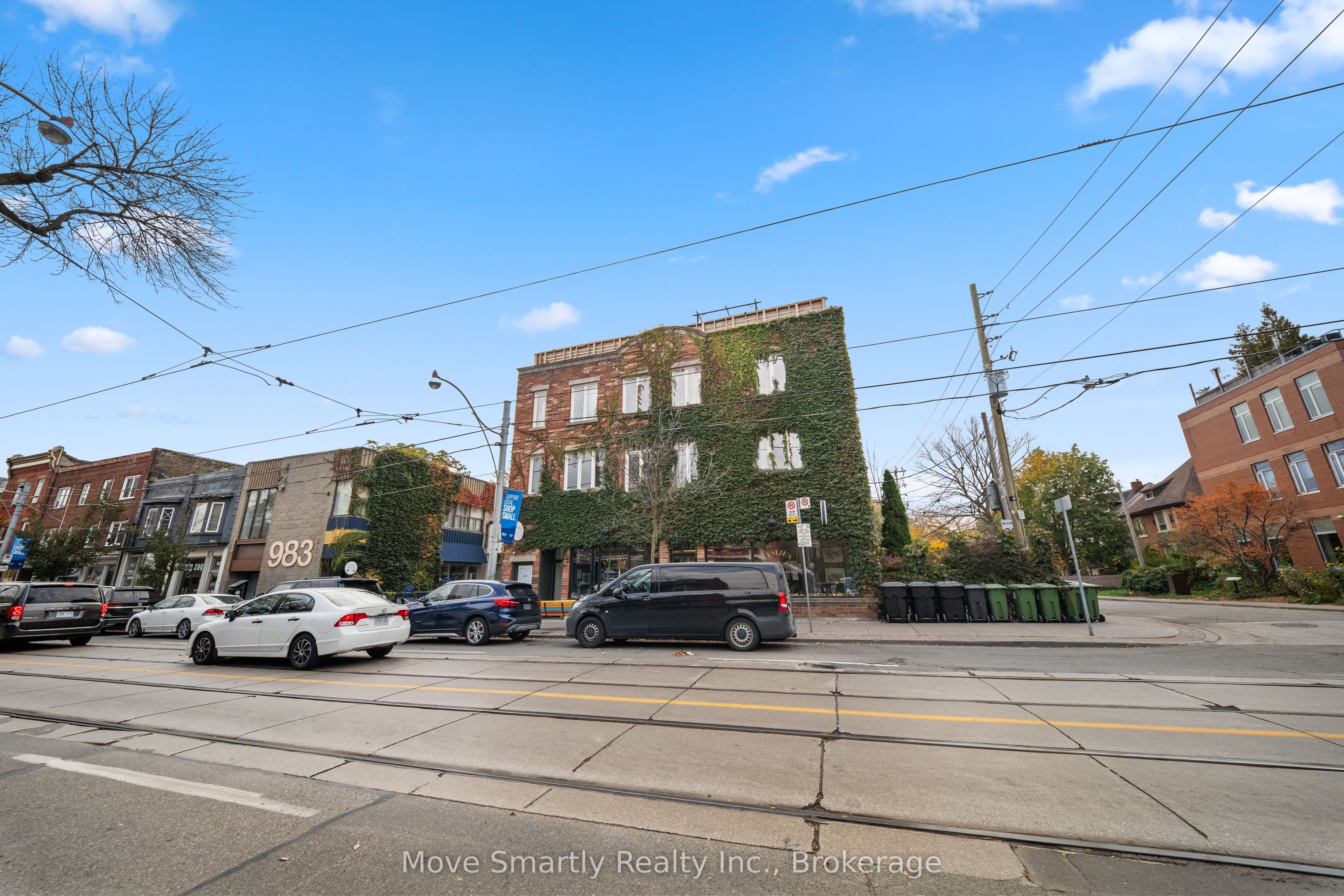 969 Queen Street E Property Photo 2
