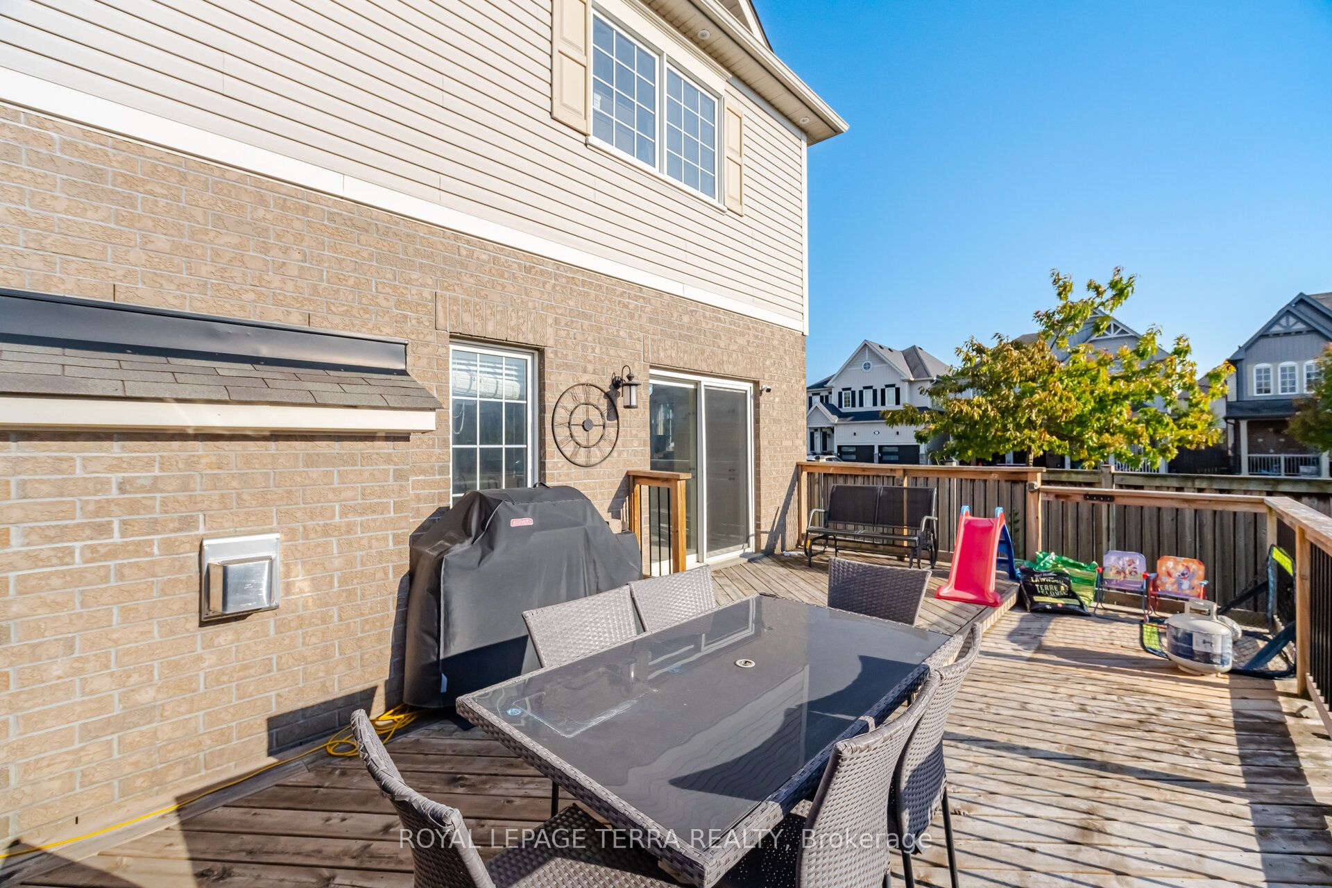 86 Edwin Carr Street Property Photo 37