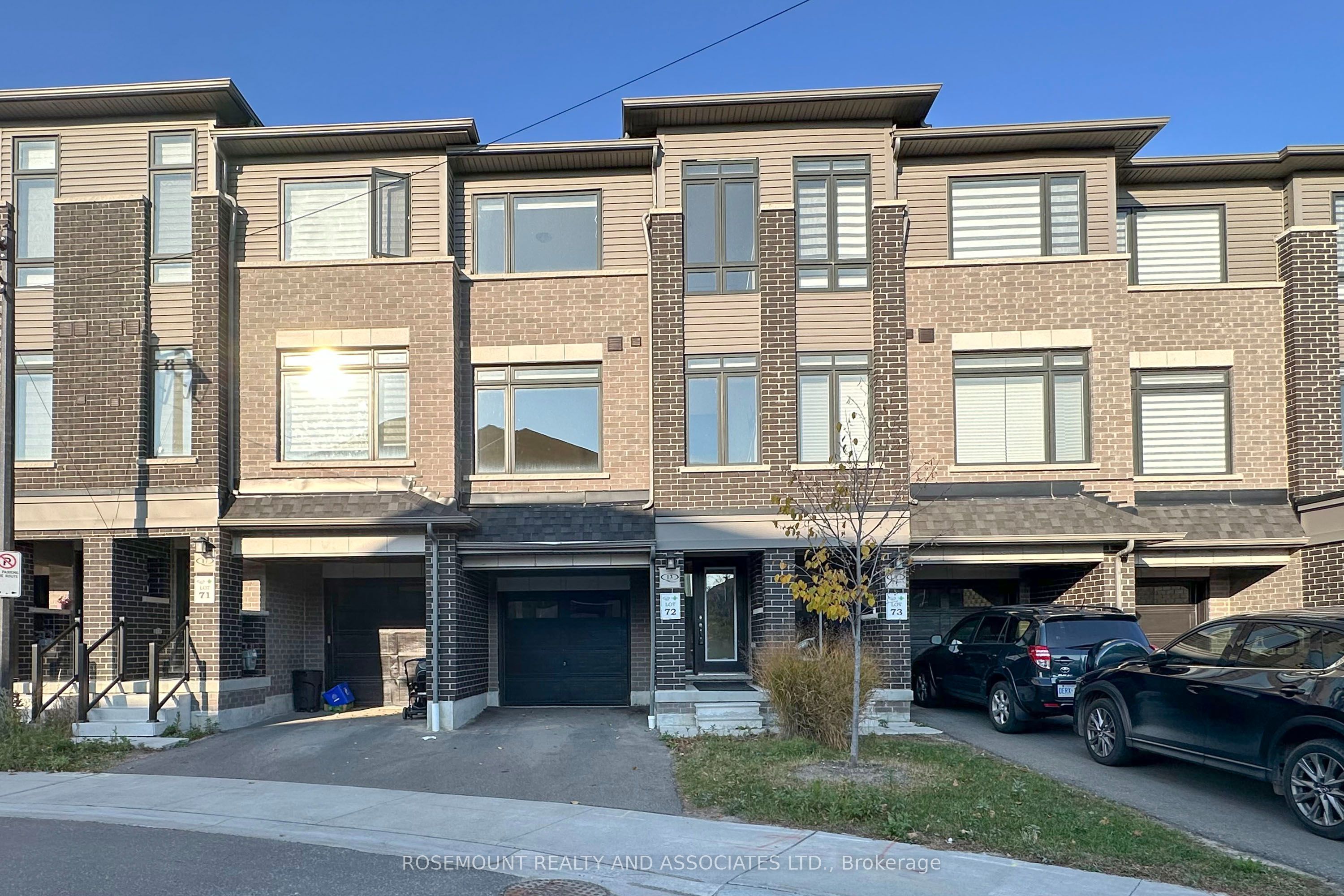 13 Esquire Way Property Photo 1
