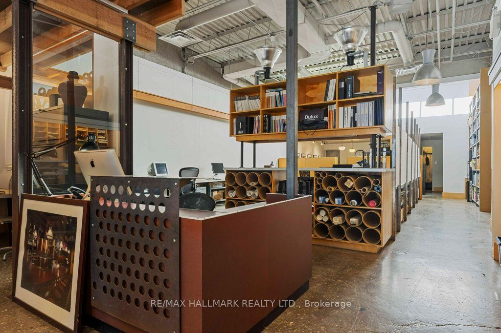708 Gerrard Street E Property Photo 16