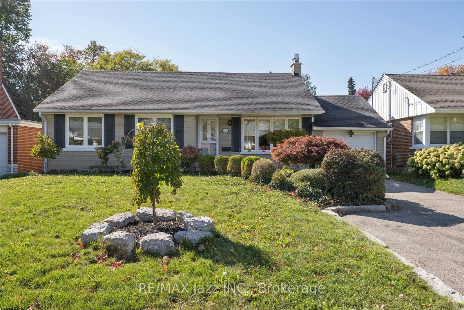 700 Grierson Street Property Photo 1