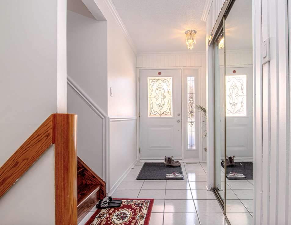 16 Duffort Crt Property Photo 2