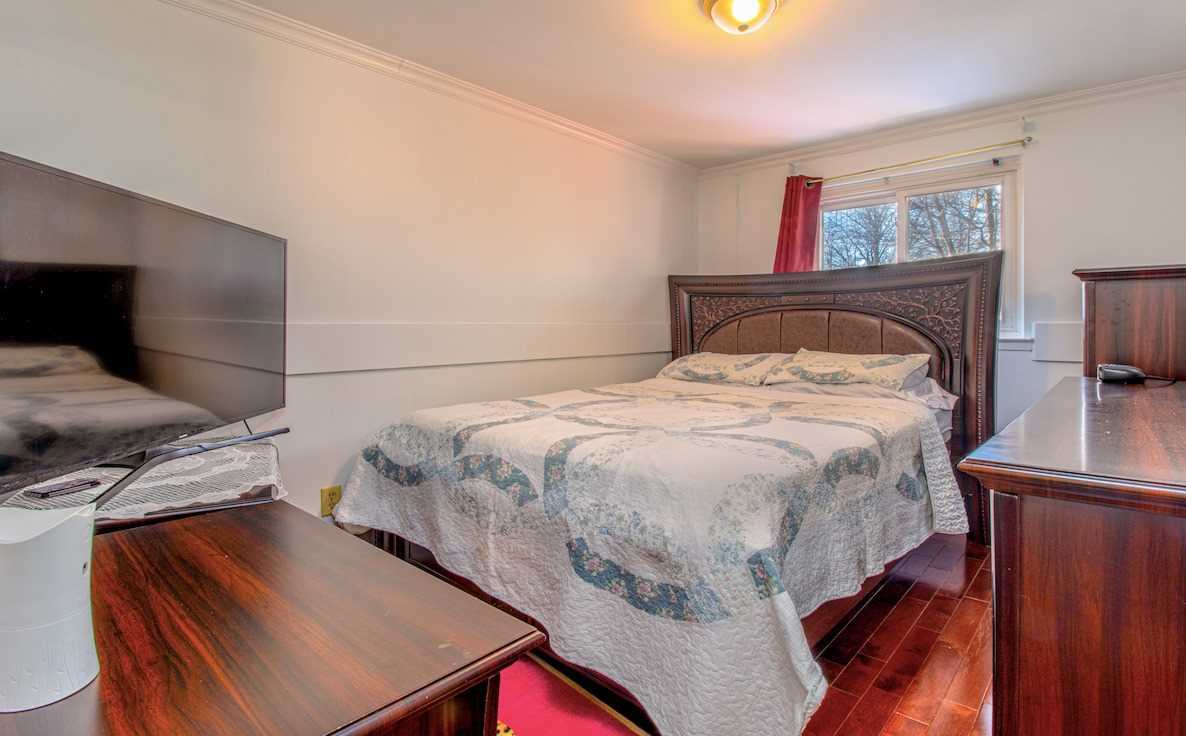 16 Duffort Crt Property Photo 12