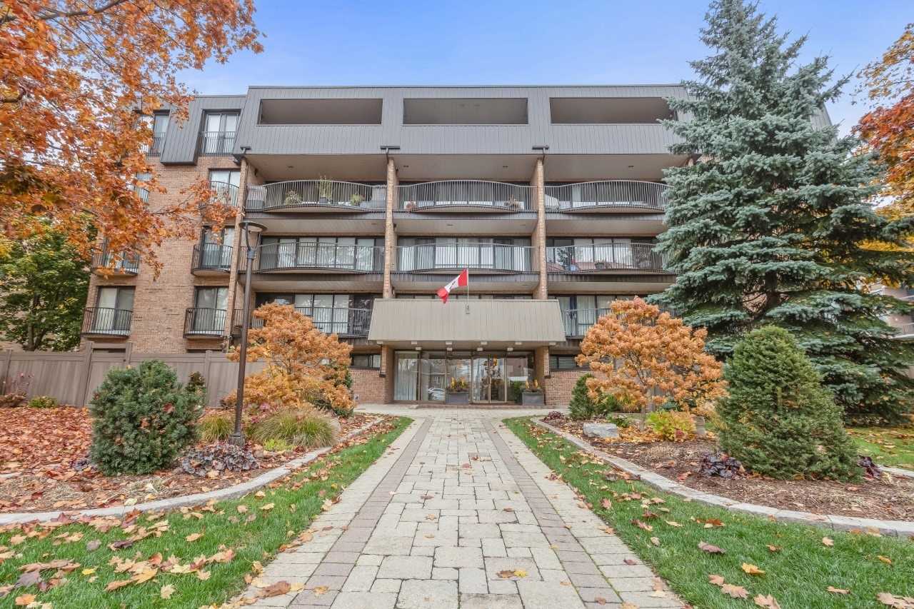 337 N Simcoe St #203 Property Photo 1