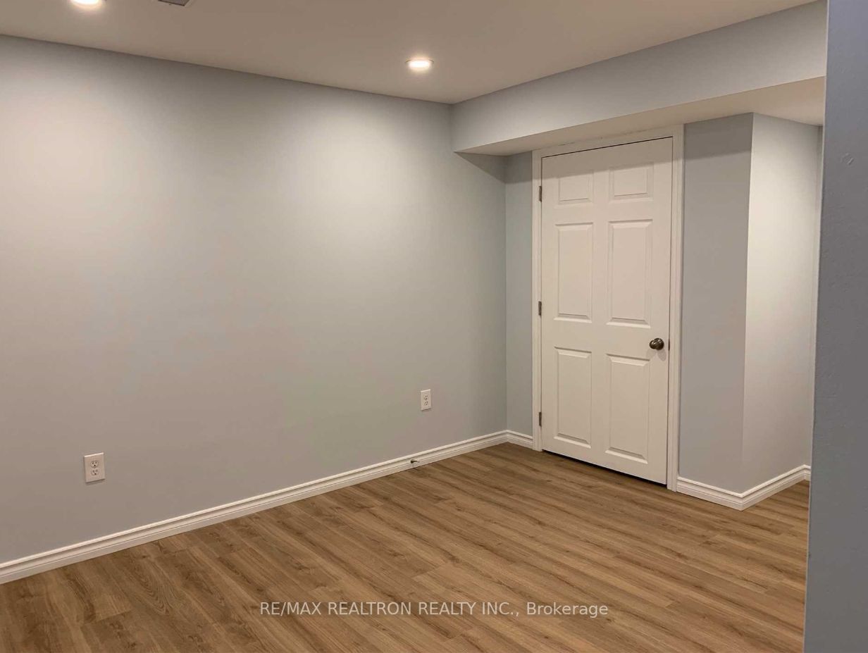 1523 Glenbourne Dr Property Photo 7