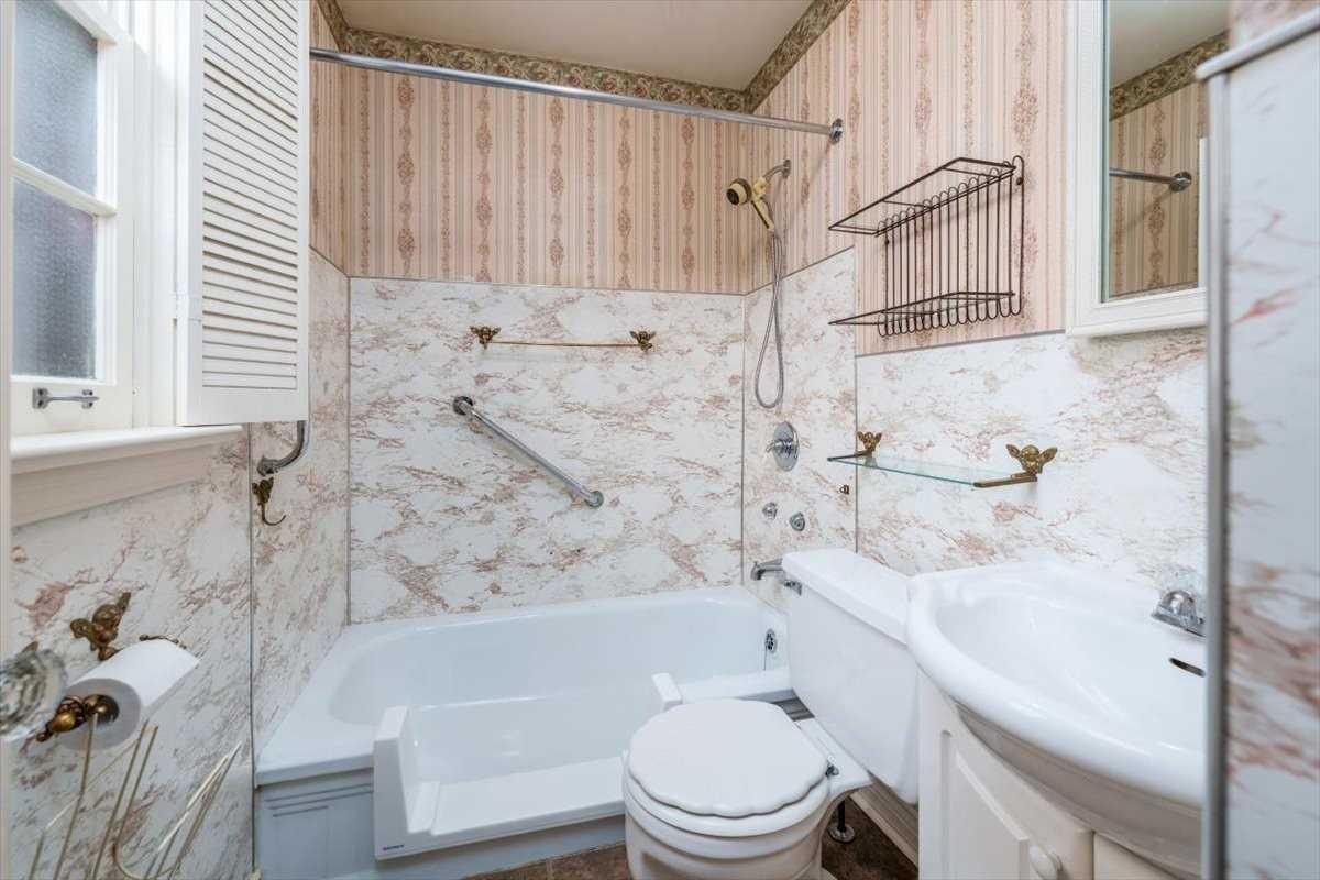 18 Holswade Rd Property Photo 16