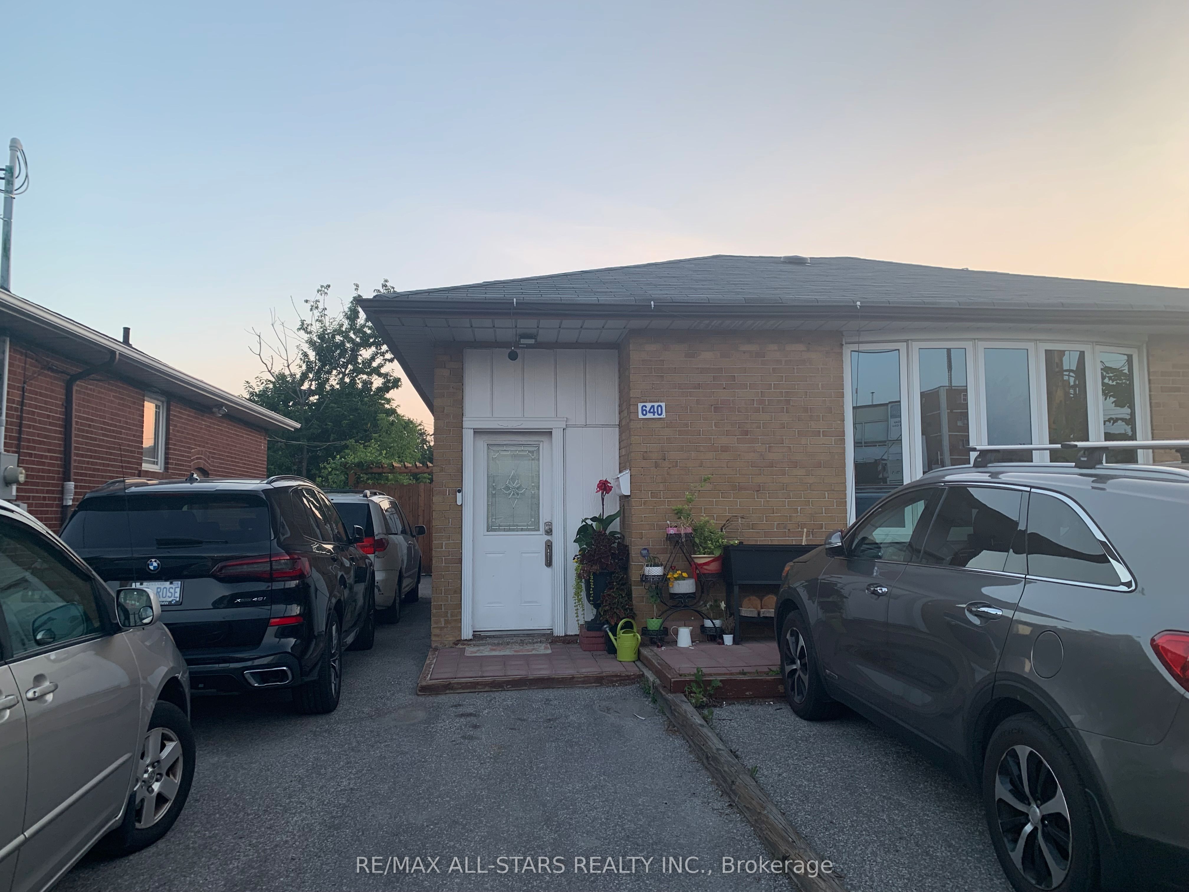 640 Mccowan Road Property Photo 1